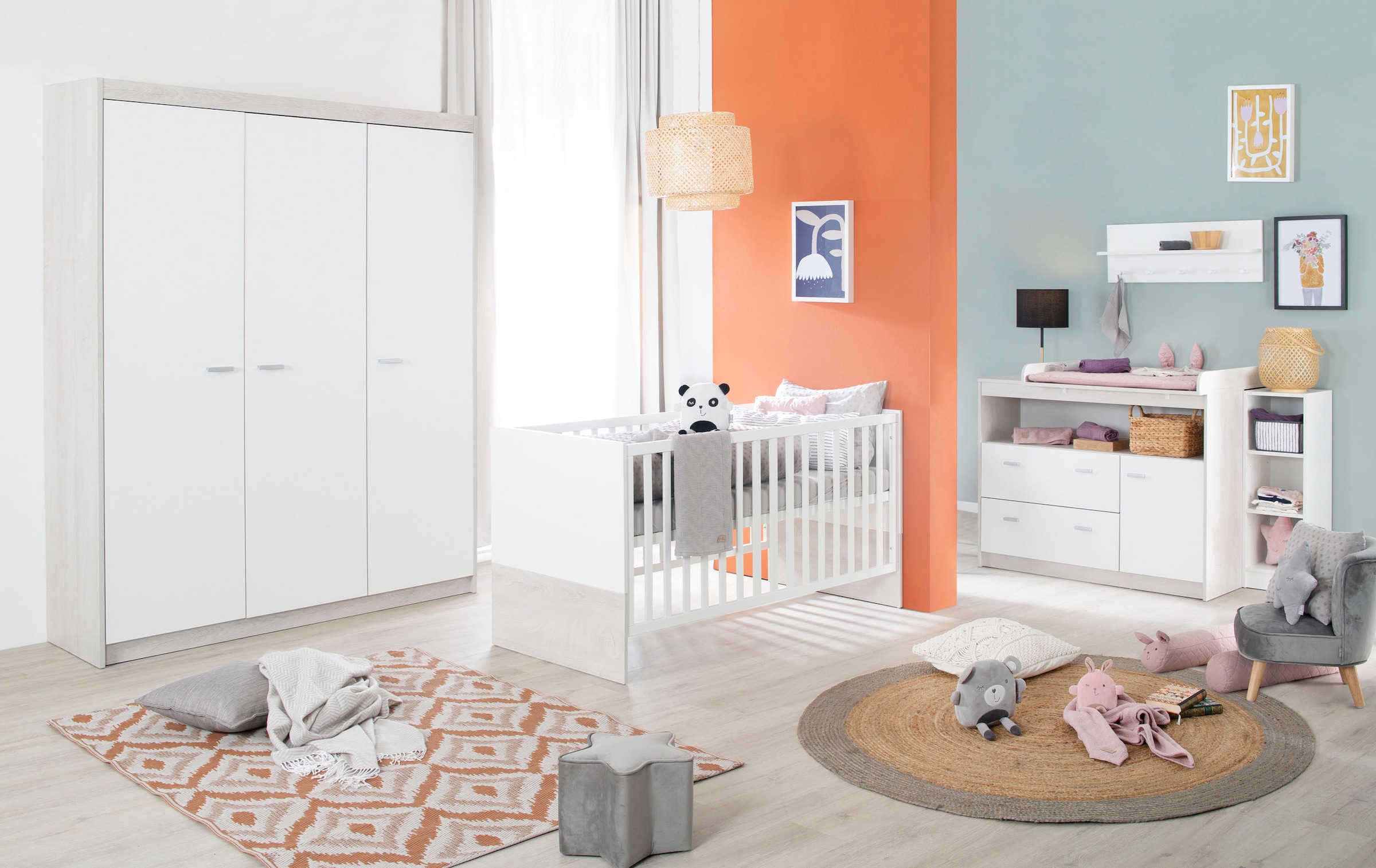 roba® Babyzimmer-Komplettset »Julia«, (Set, 3 tlg., Kinderbett, Schrank, Wickelkommode), mit Kinderbett, Schrank und Wickelkommode