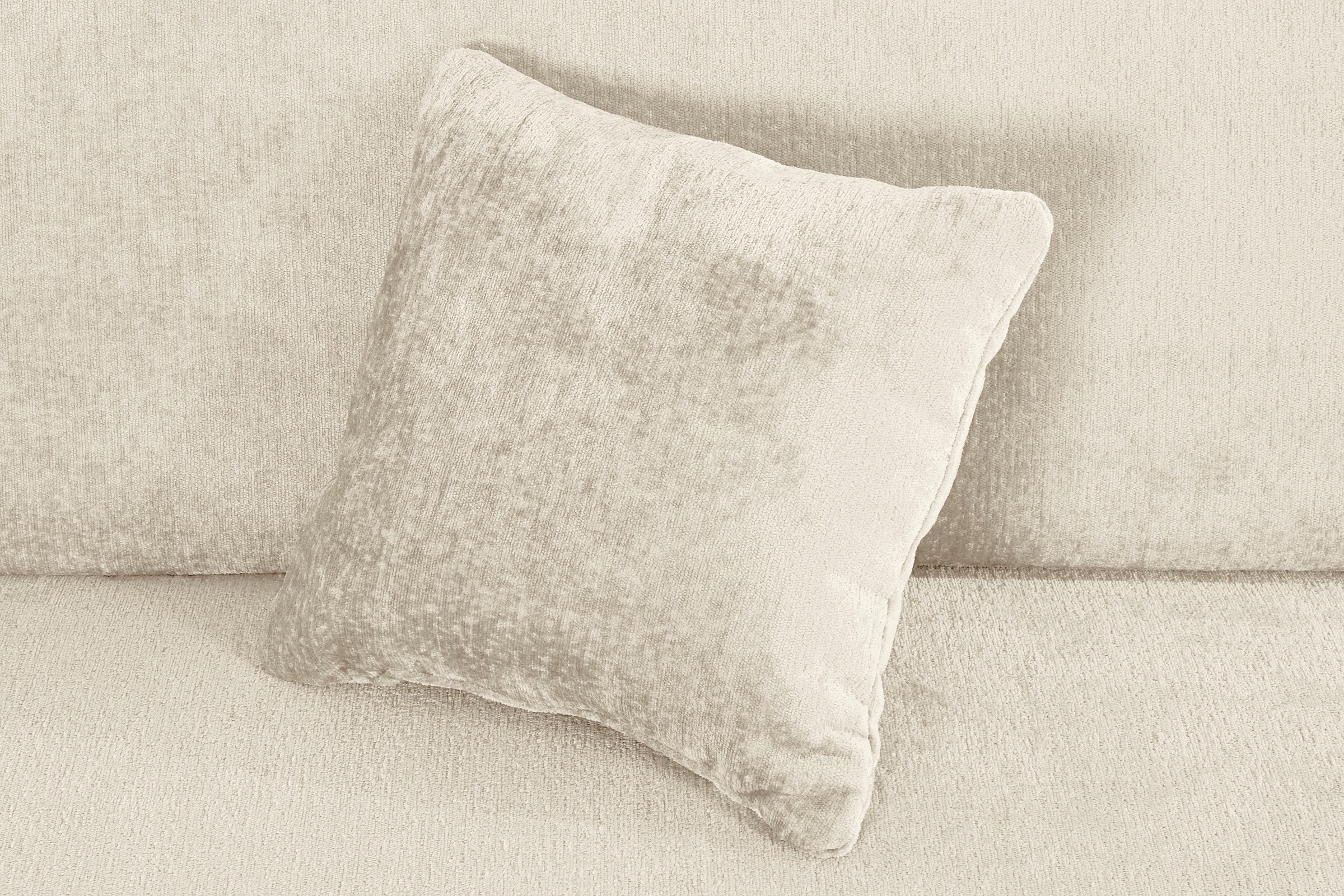 INOSIGN 3-Sitzer »Saltare elegant und komfortabel, toller Designfuss«