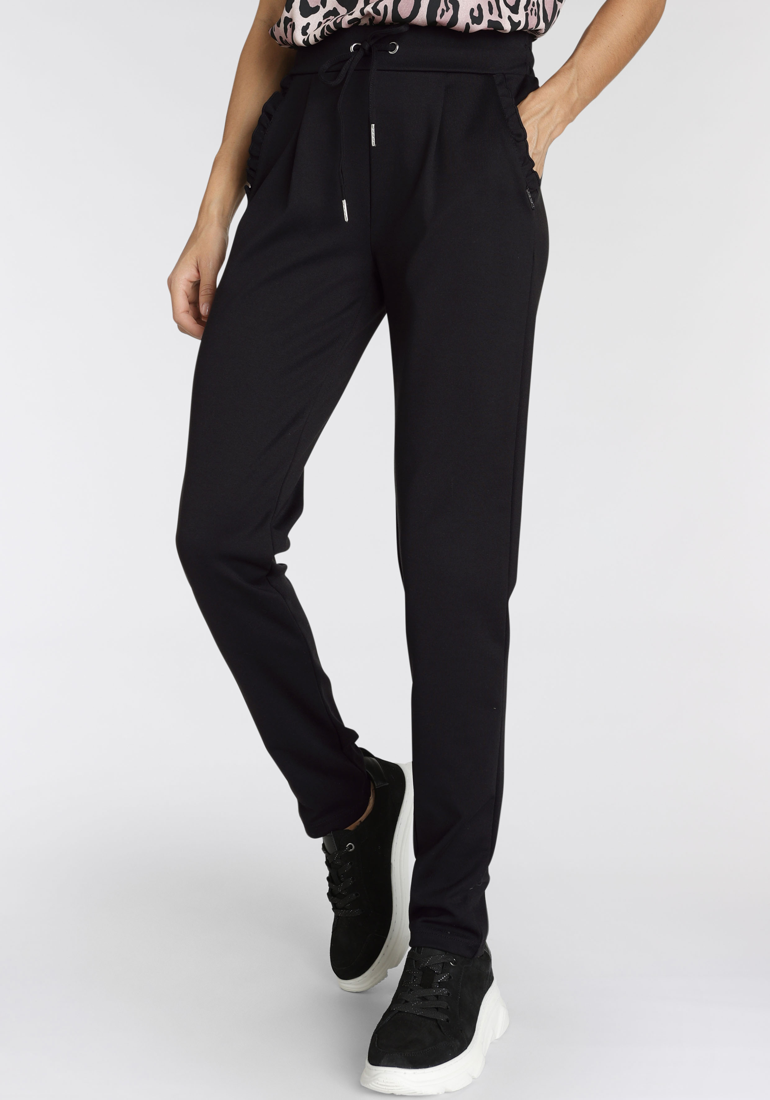 Jogger Pants, mit Rüschen an den Taschen - NEUE KOLLEKTION