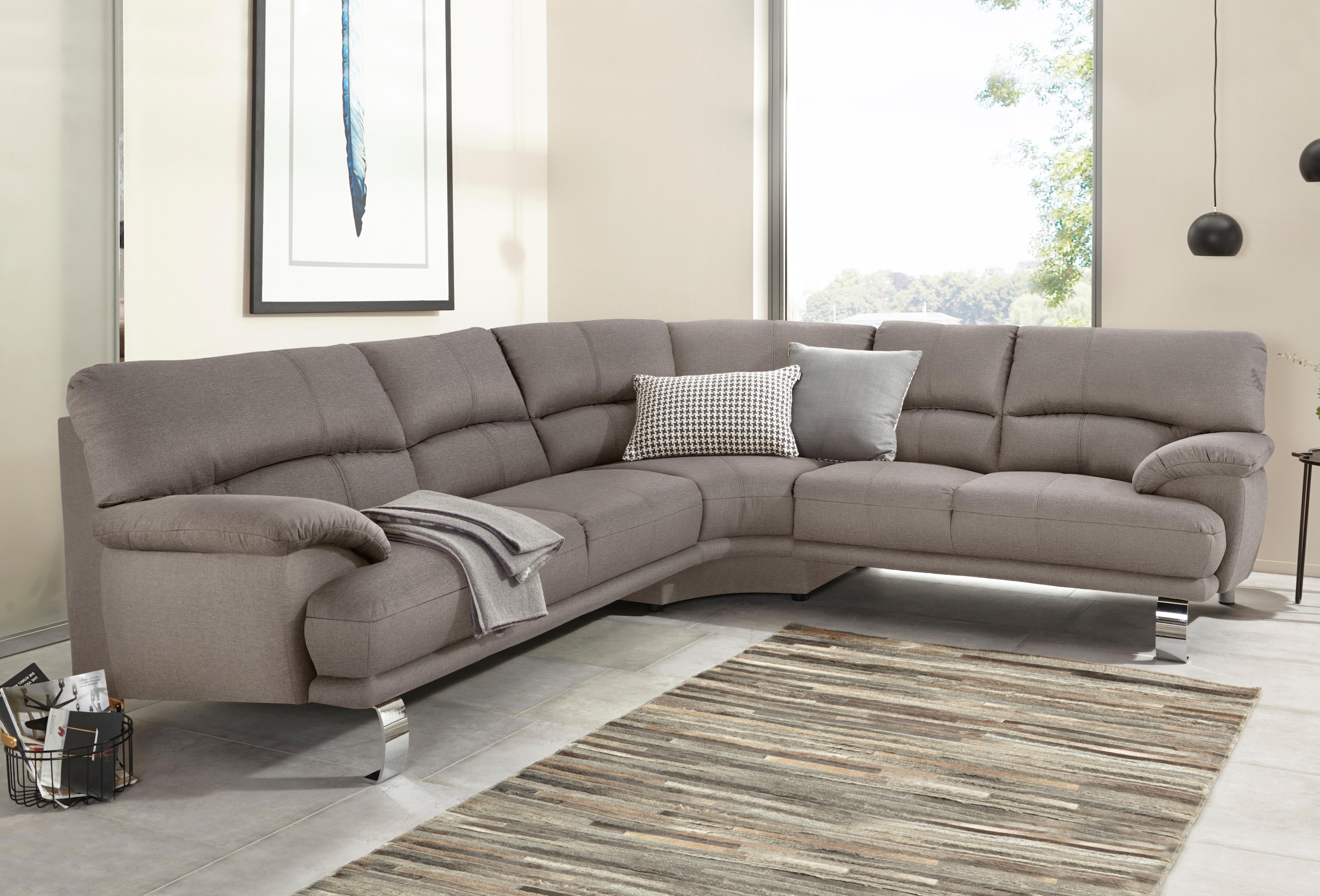 TRENDMANUFAKTUR Ecksofa »Cecilia II, in italienischen Design, bequem, hoher Sitzkomfort, L-Form«, extrabreite Armlehnen für noch mehr Sitzkomfort