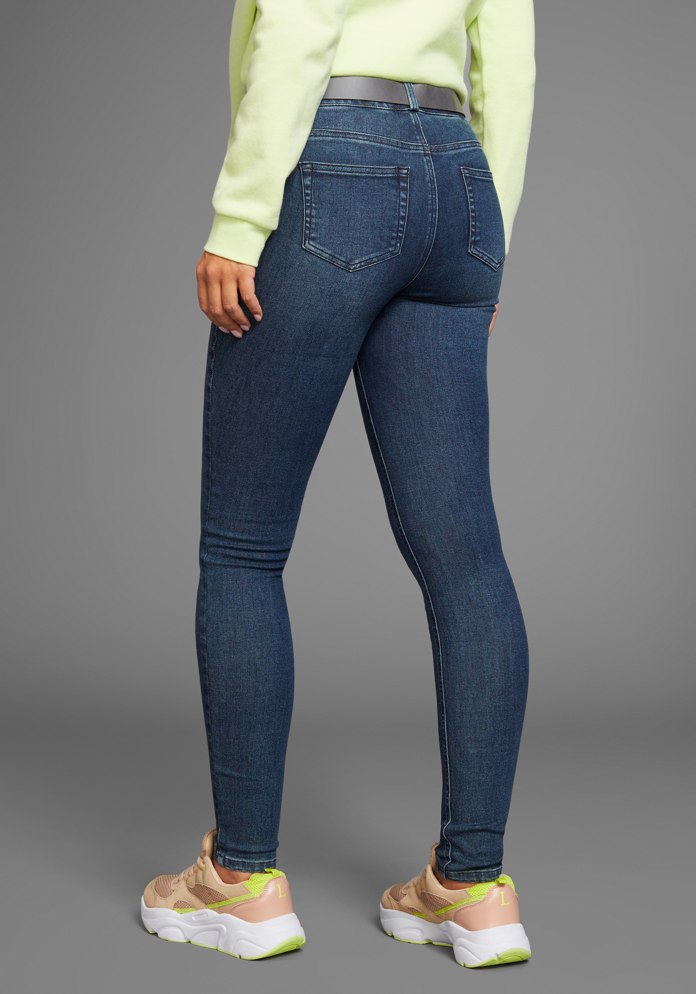 Arizona Skinny-fit-Jeans »Ultra Soft«, hohe Leibhöhe, lang, aus Baumwolle, Polyester und Elasthan