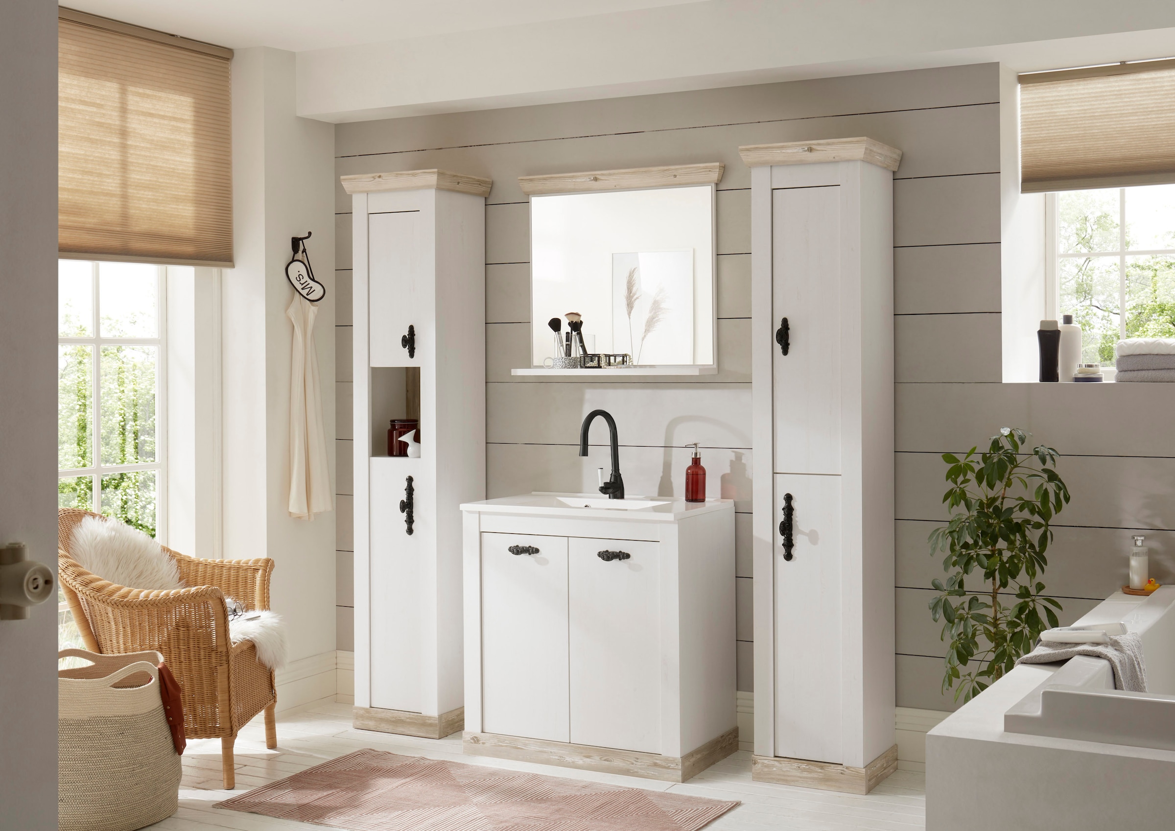Home affaire Badspiegel »Florenz, Spiegel im Landhausstil«, in Pinie Weiss, mit Ablagefläche, Breite 80 cm