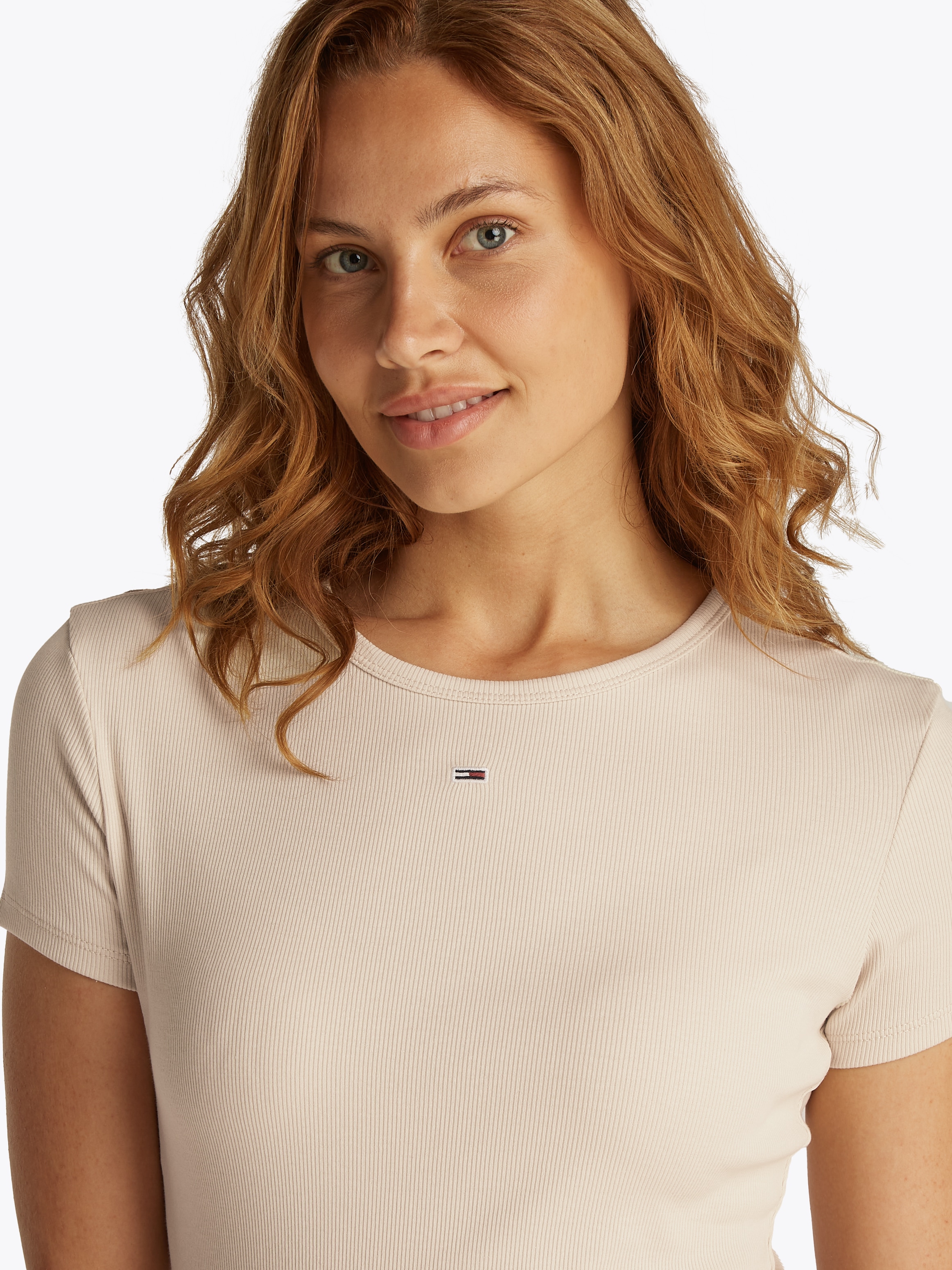 Tommy Jeans T-Shirt »TJW SLIM ESSENTIAL RIB SS«, mit gerippter Struktur