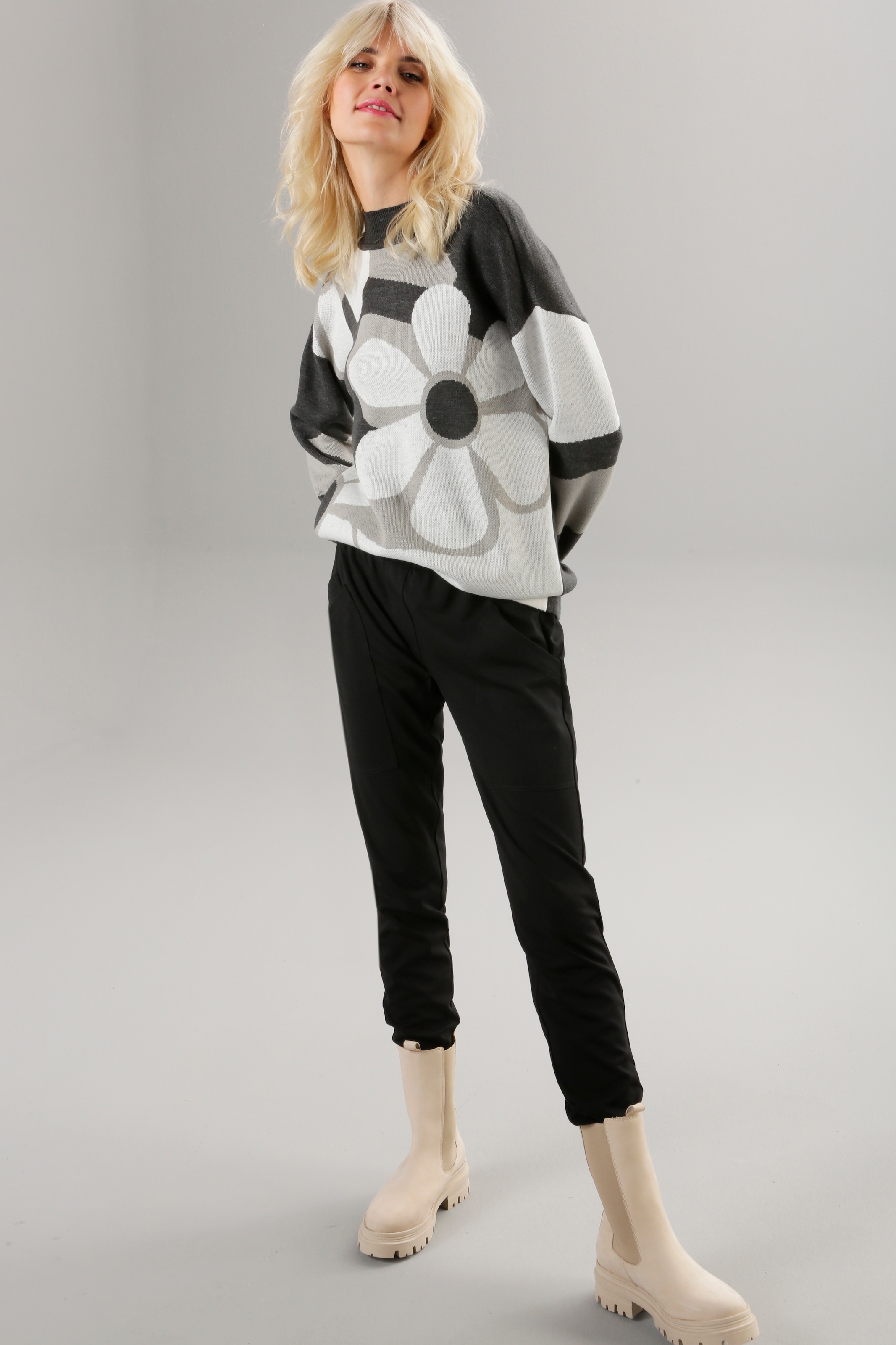Aniston SELECTED Schlupfhose, mit grossen, aufgesetzten Taschen online  shoppen bei Jelmoli-Versand Schweiz