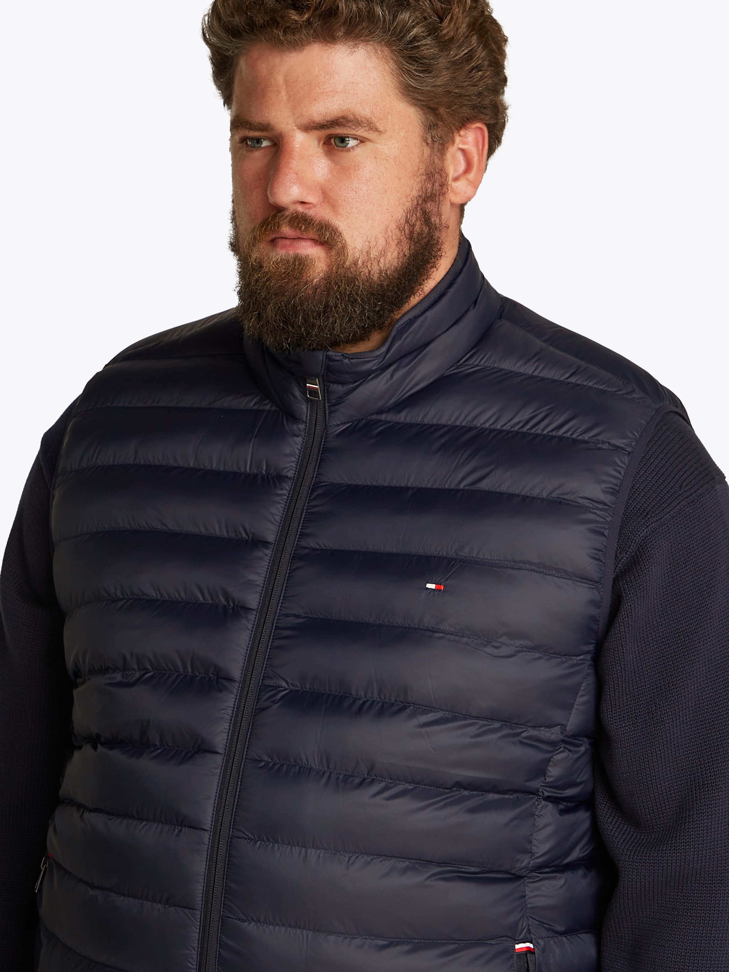 Tommy Hilfiger Big & Tall Steppweste »BT-PACKABLE RECYCLED VEST-B«, in Grossen Grössen, Logostickerei