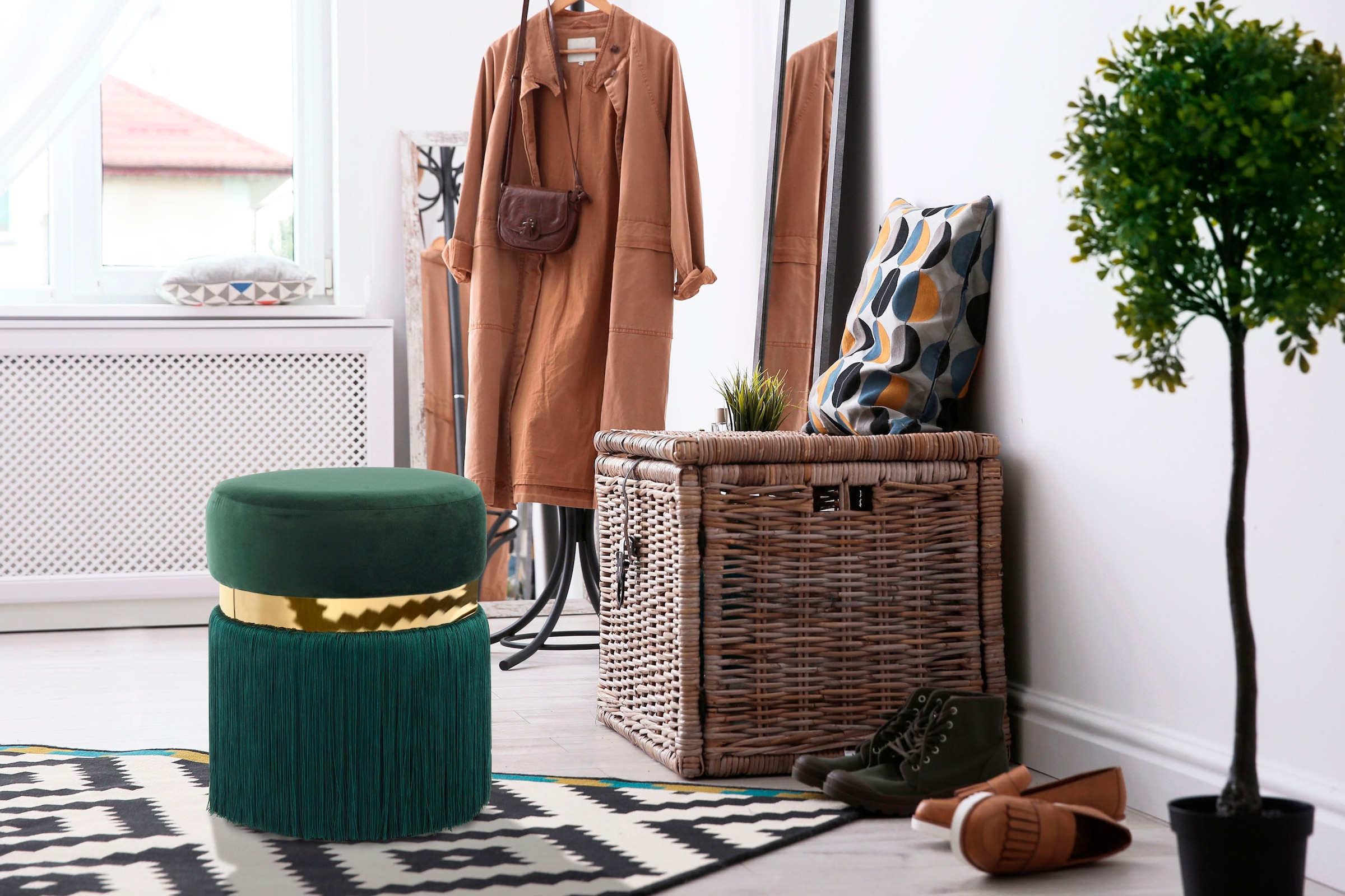 Kayoom Sitzhocker »Hocker Rebecca 925, Sitzpouf in runder Form,mit samtigem Bezug«, (1 St.), pflegeleicht, modern, vielseitig verwendbar, Sitzfläche gepolstert