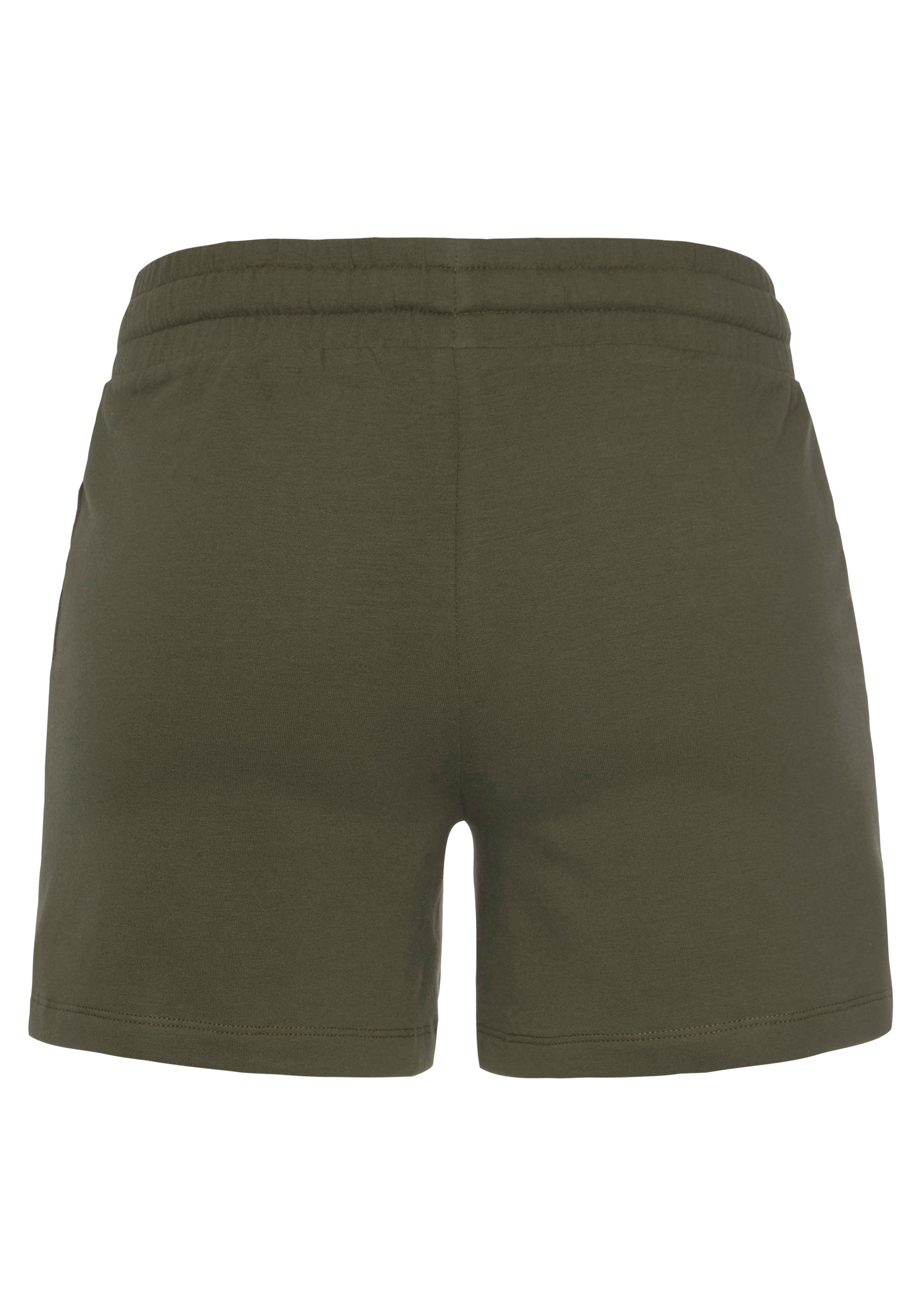 Bench. Loungewear Relaxshorts, mit aufgesetzten Taschen, Loungeanzug