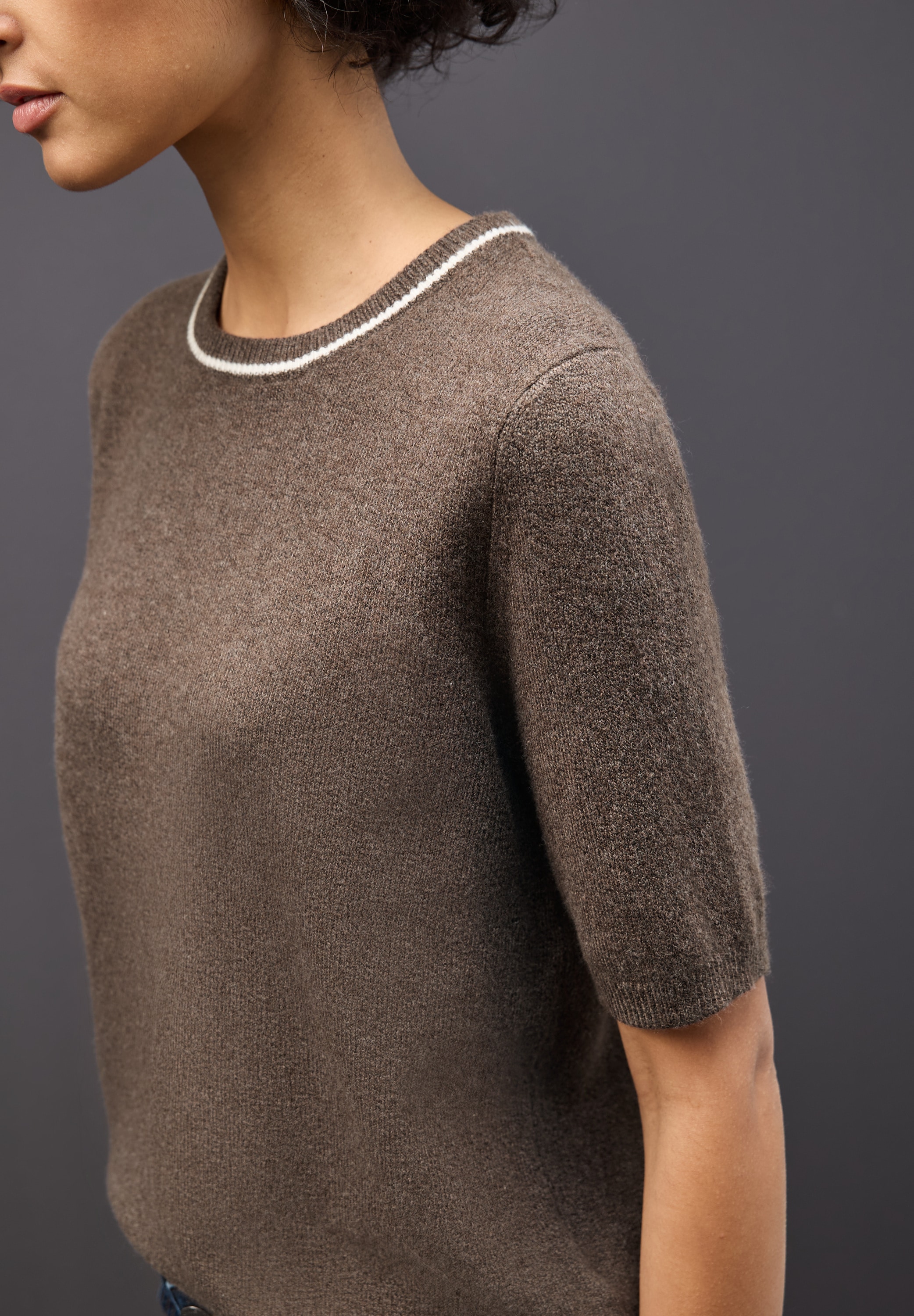 STREET ONE Kurzarmpullover, Strick-Optik, mit Kontrastdetail