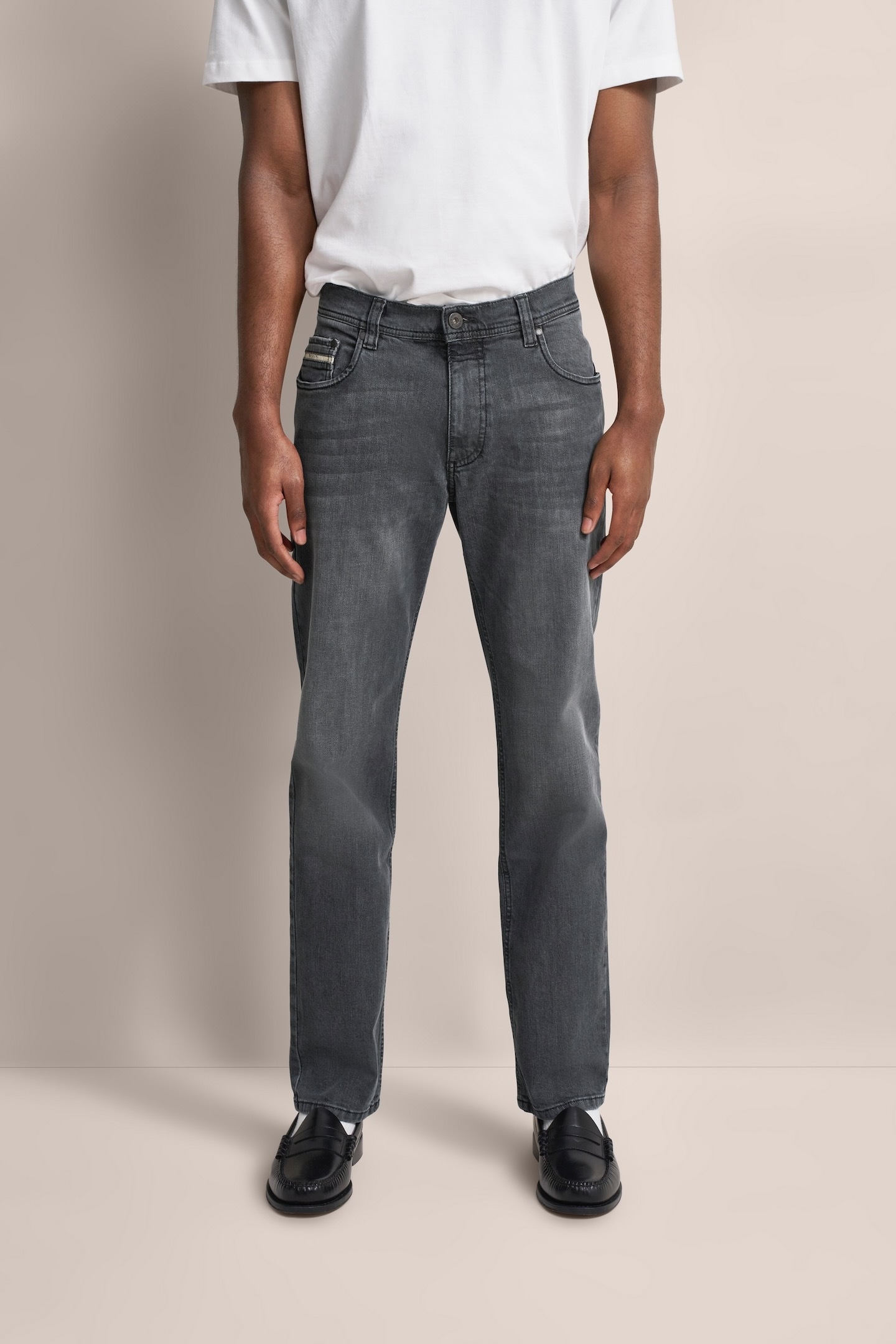 bugatti 5-Pocket-Jeans »Basic Essential« Authentic Denim