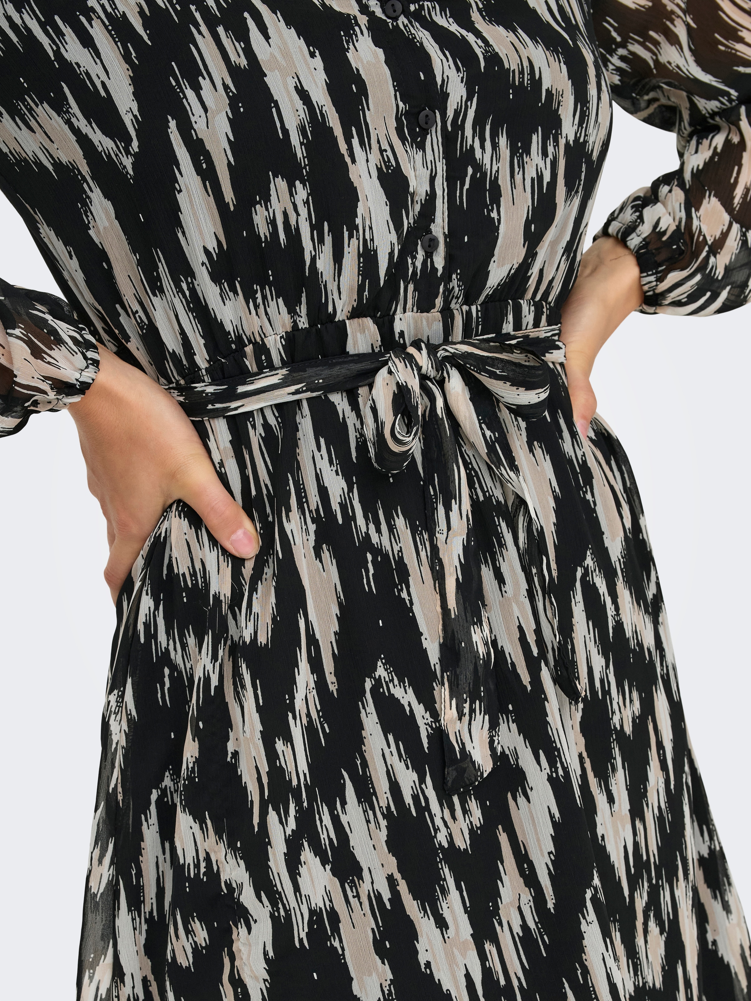 ONLY Druckkleid »ONLCERA 3/4 SHORT DRESS WVN NOOS«, in unterschiedlichen Alloverprints
