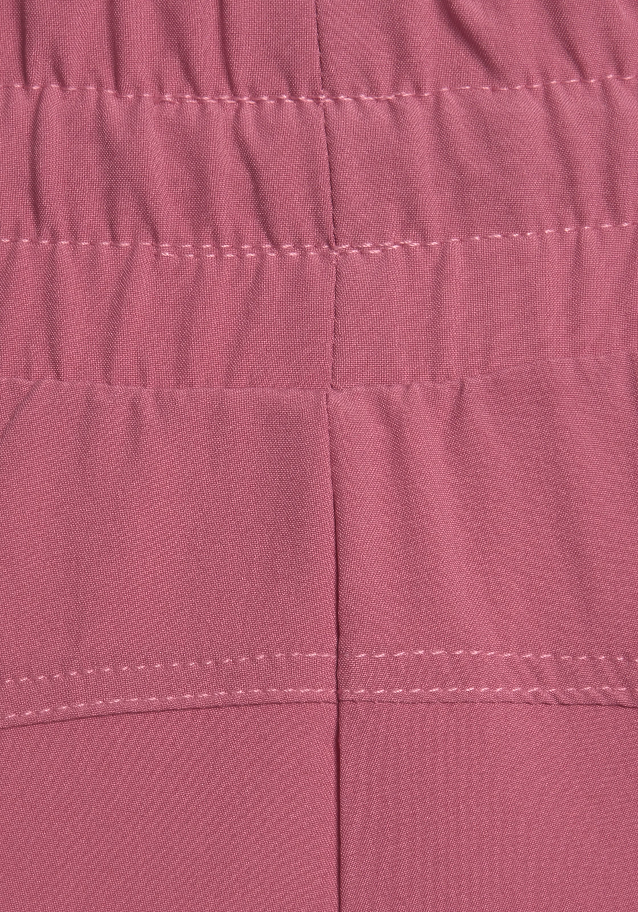 LASCANA ACTIVE Shorts, mit Reissverschlusstaschen