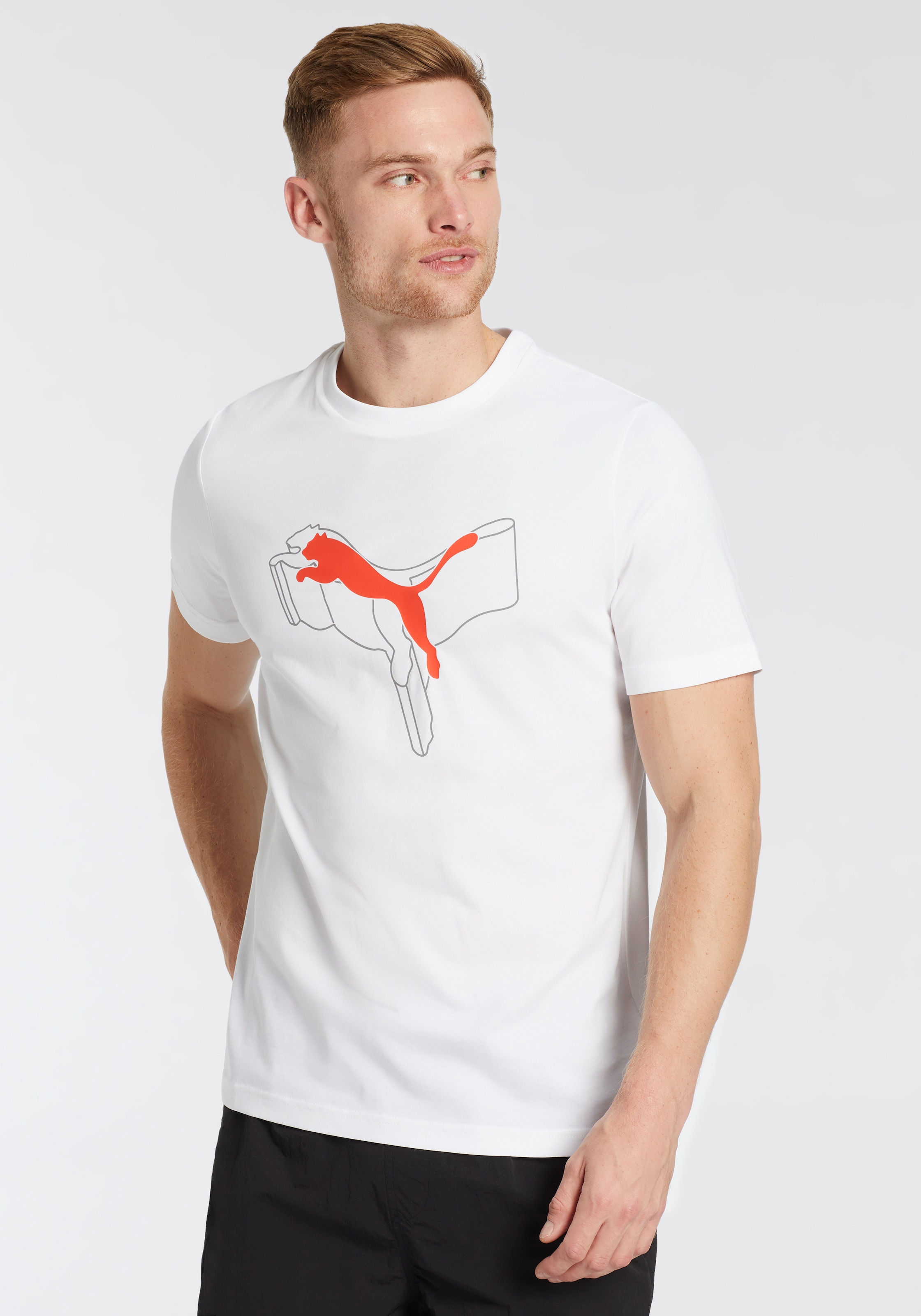 PUMA T-Shirt »ESS+ LOGO LAB CAT TEE« sportlicher Stil, Kurzarmdesign, Rundhalsausschnitt