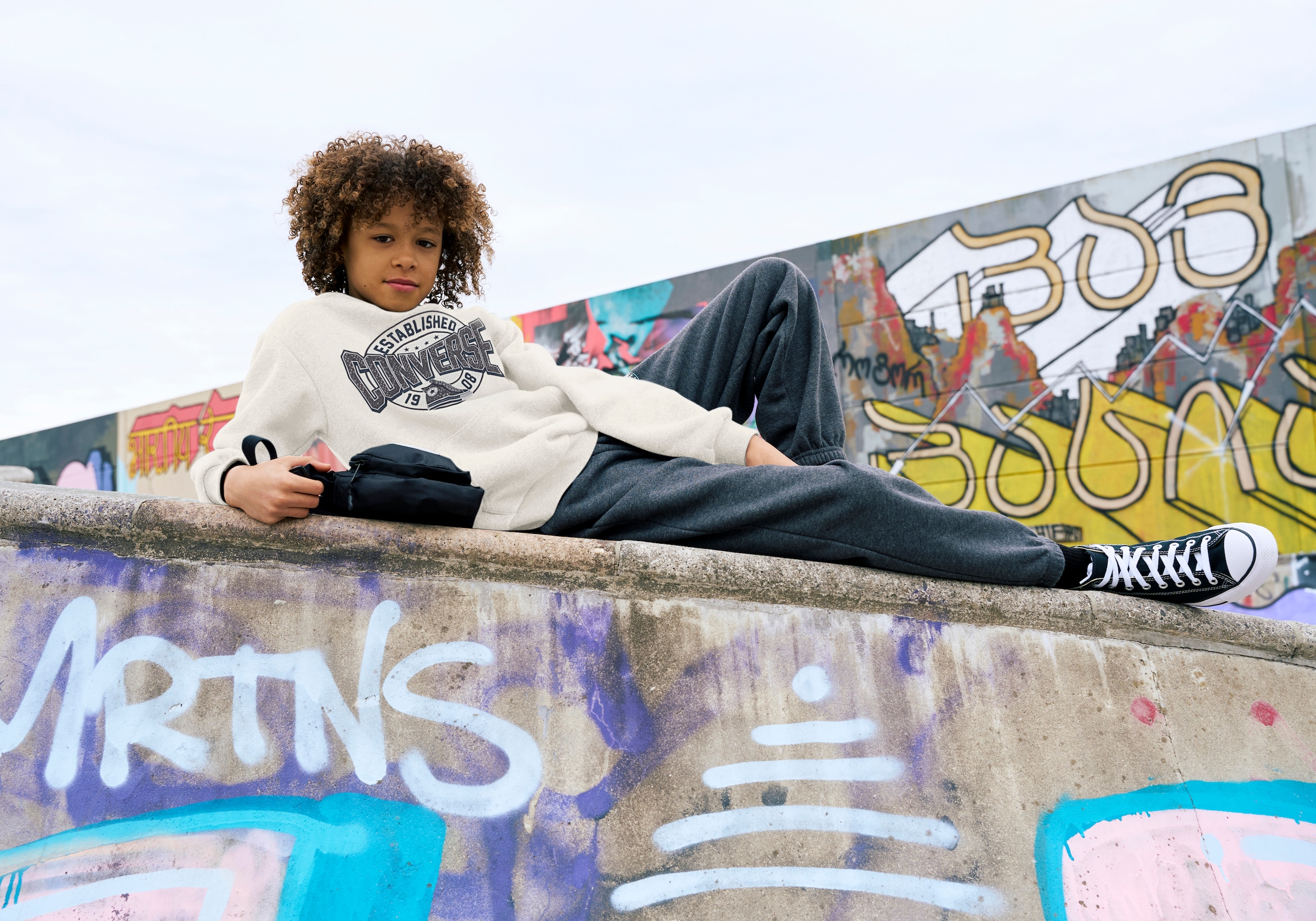 Converse Kapuzensweatshirt »CNVB HERITAGE EST CNV PO HOODY«, (1 tlg.)