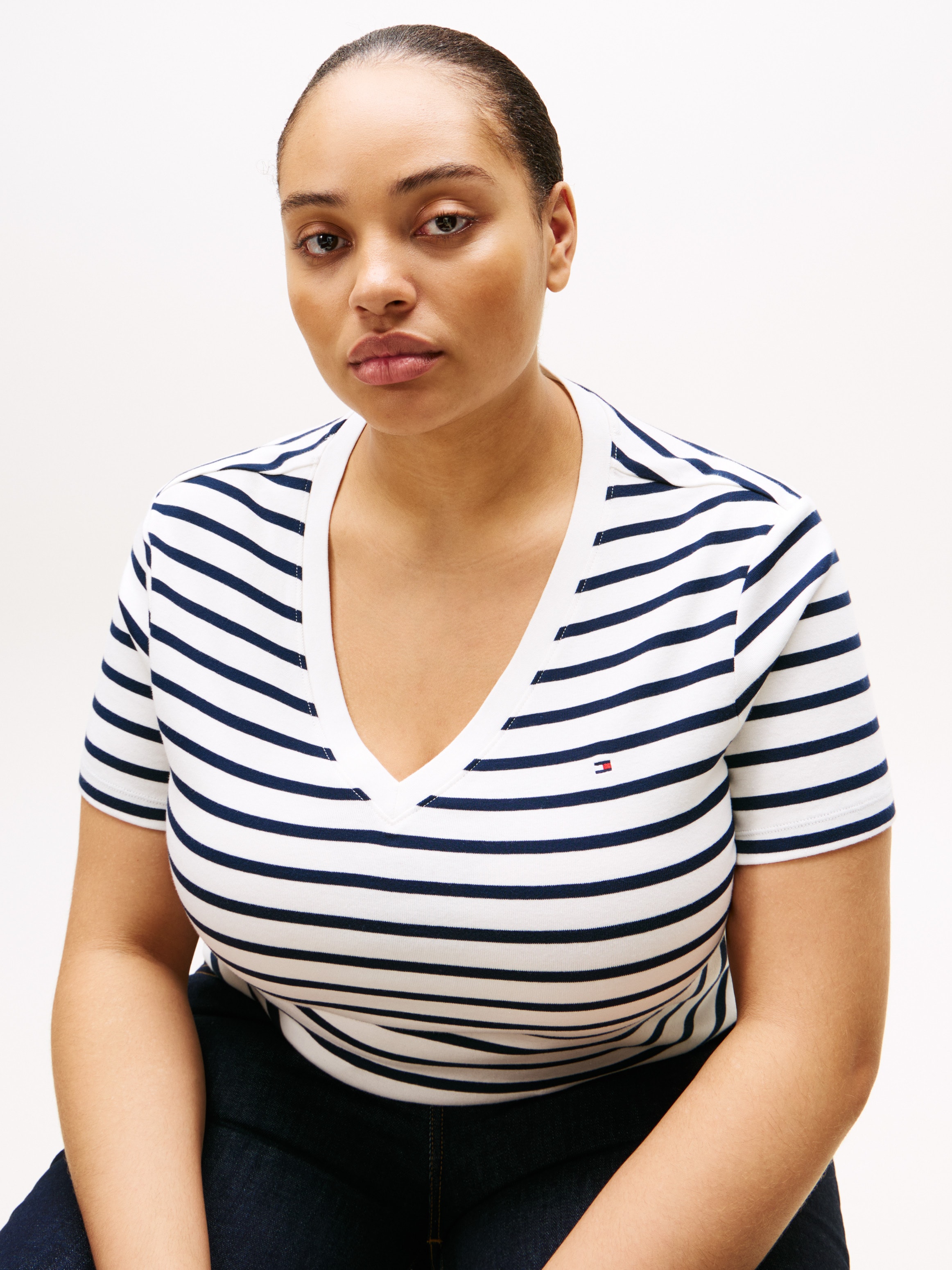 Tommy Hilfiger Curve V-Shirt »CRV SLIM CODY V-NK SS«, in Grossen Grössen