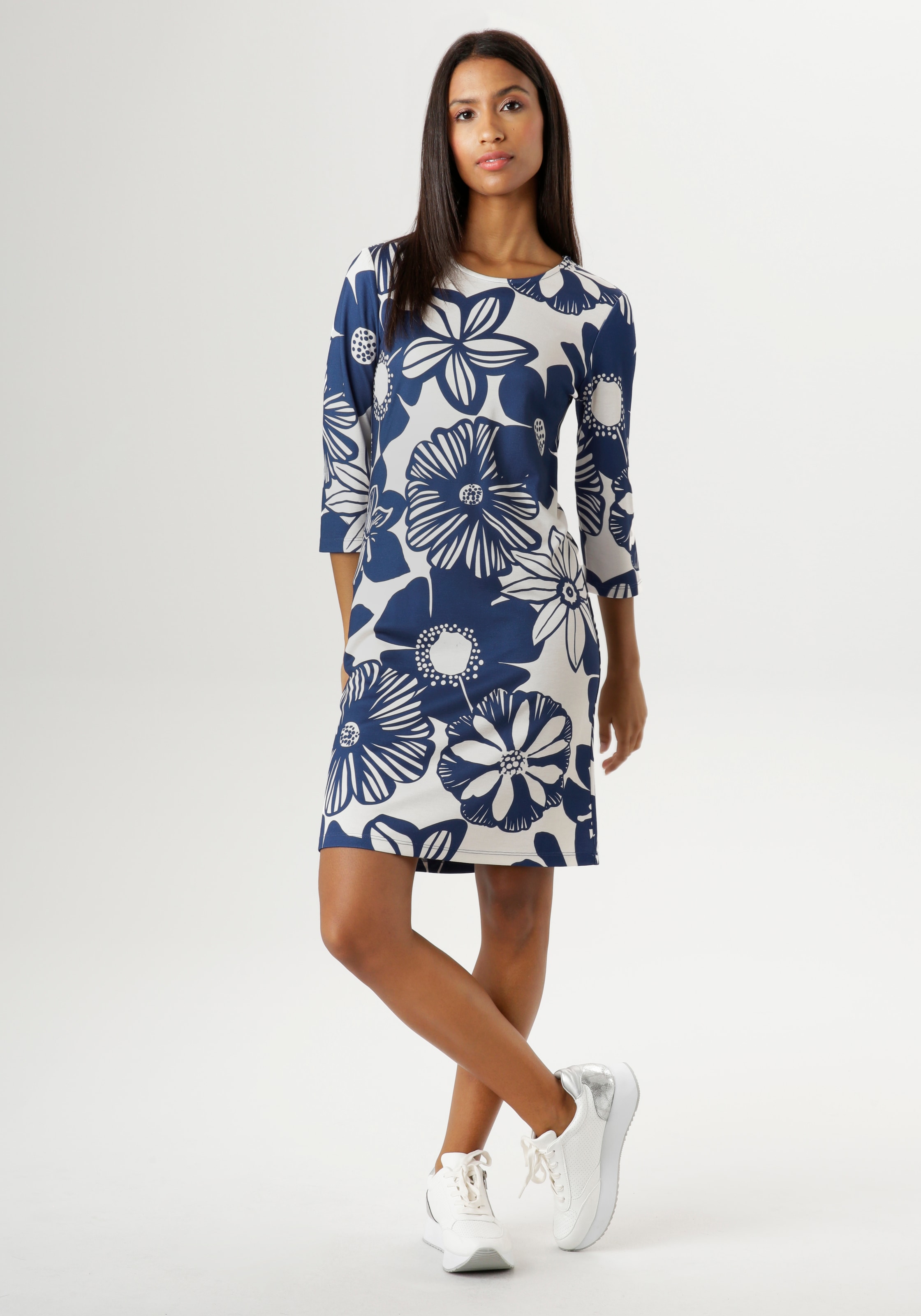 ein online - SELECTED Jerseykleid, Unikat Schweiz grossem - Jelmoli-Versand mit Jedes Teil kaufen Aniston Blütendruck KOLLEKTION NEUE bei