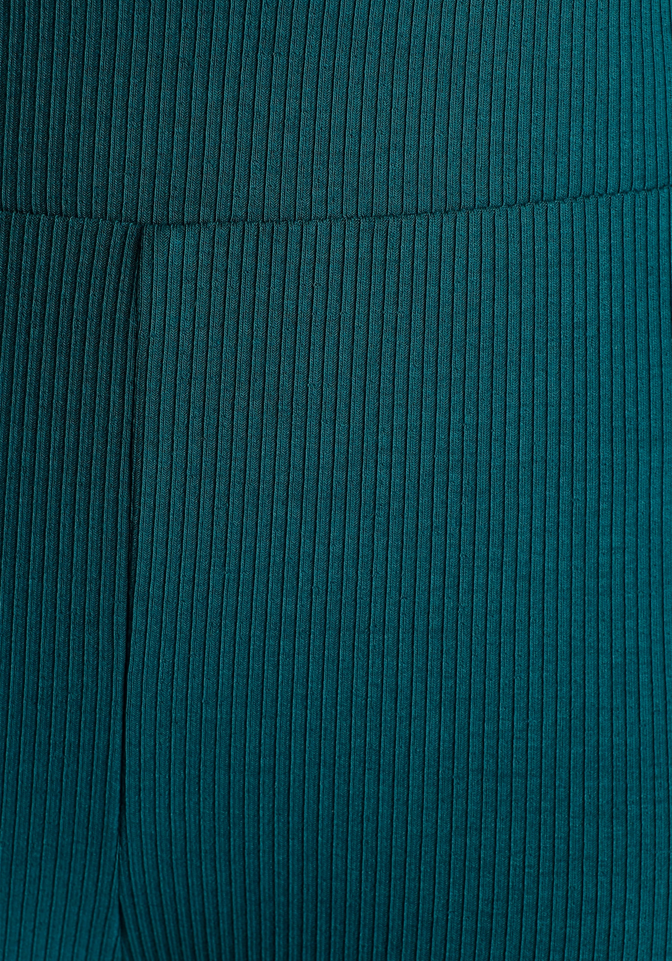 LASCANA Radlerhose, mit passendem Top aus Rippmaterial, Homewear-Set