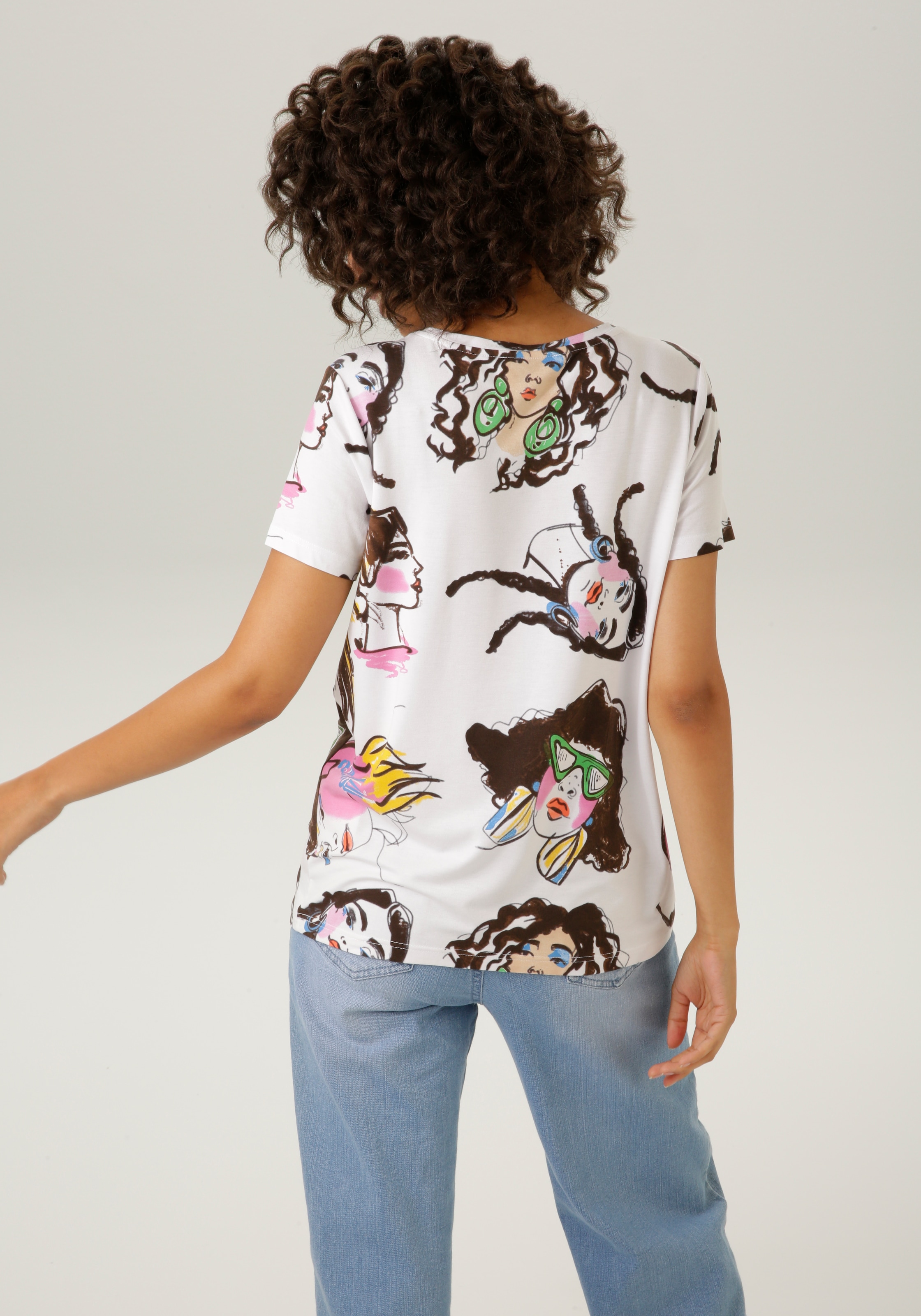 Aniston CASUAL T-Shirt, mit extravaganten Köpfen bedruckt - NEUE KOLLEKTION
