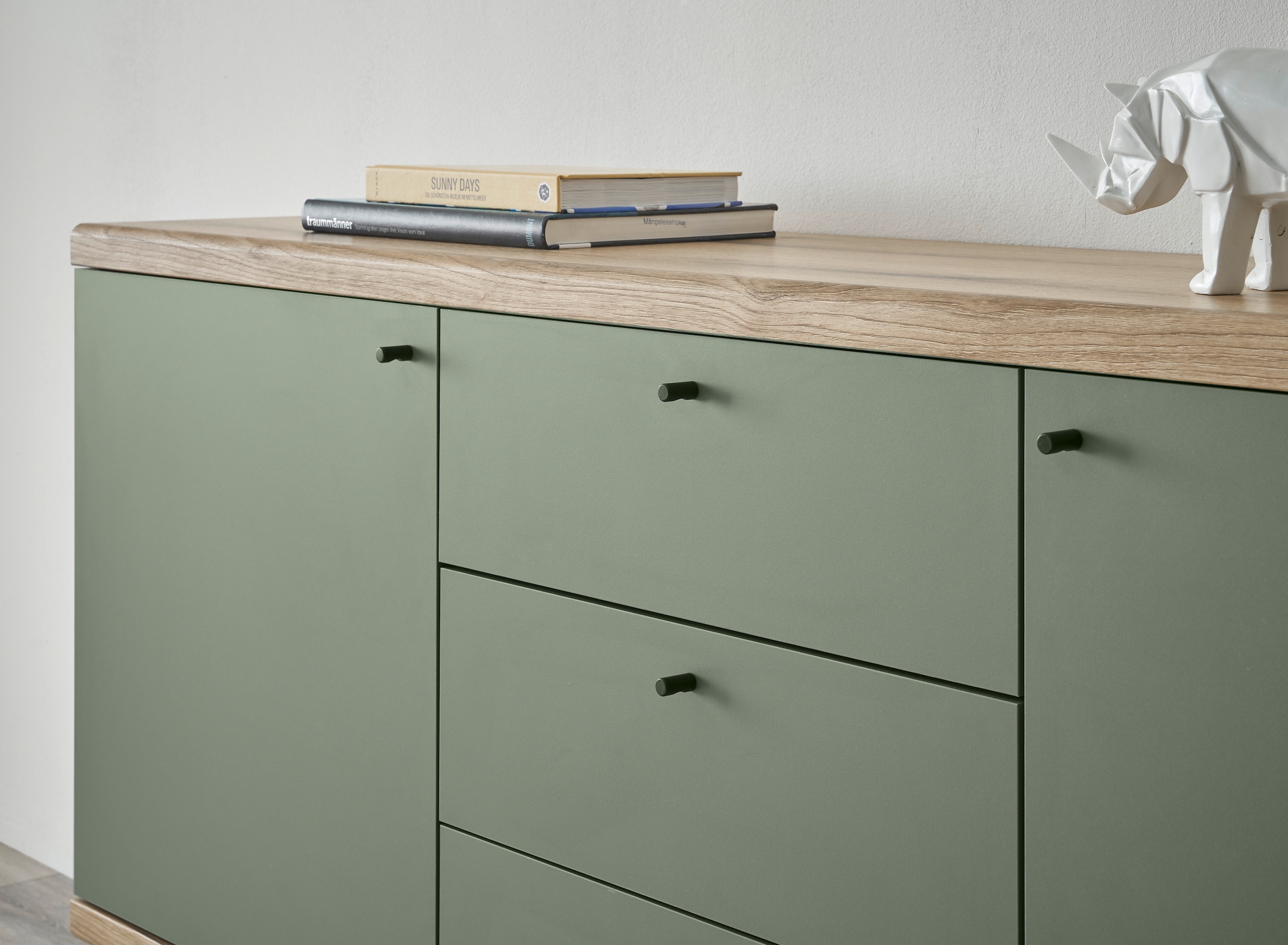 INOSIGN Sideboard »MAVAS«, in moderner Trendfarbe, Griffe aus Metall (Schwarz), Breite 160 cm