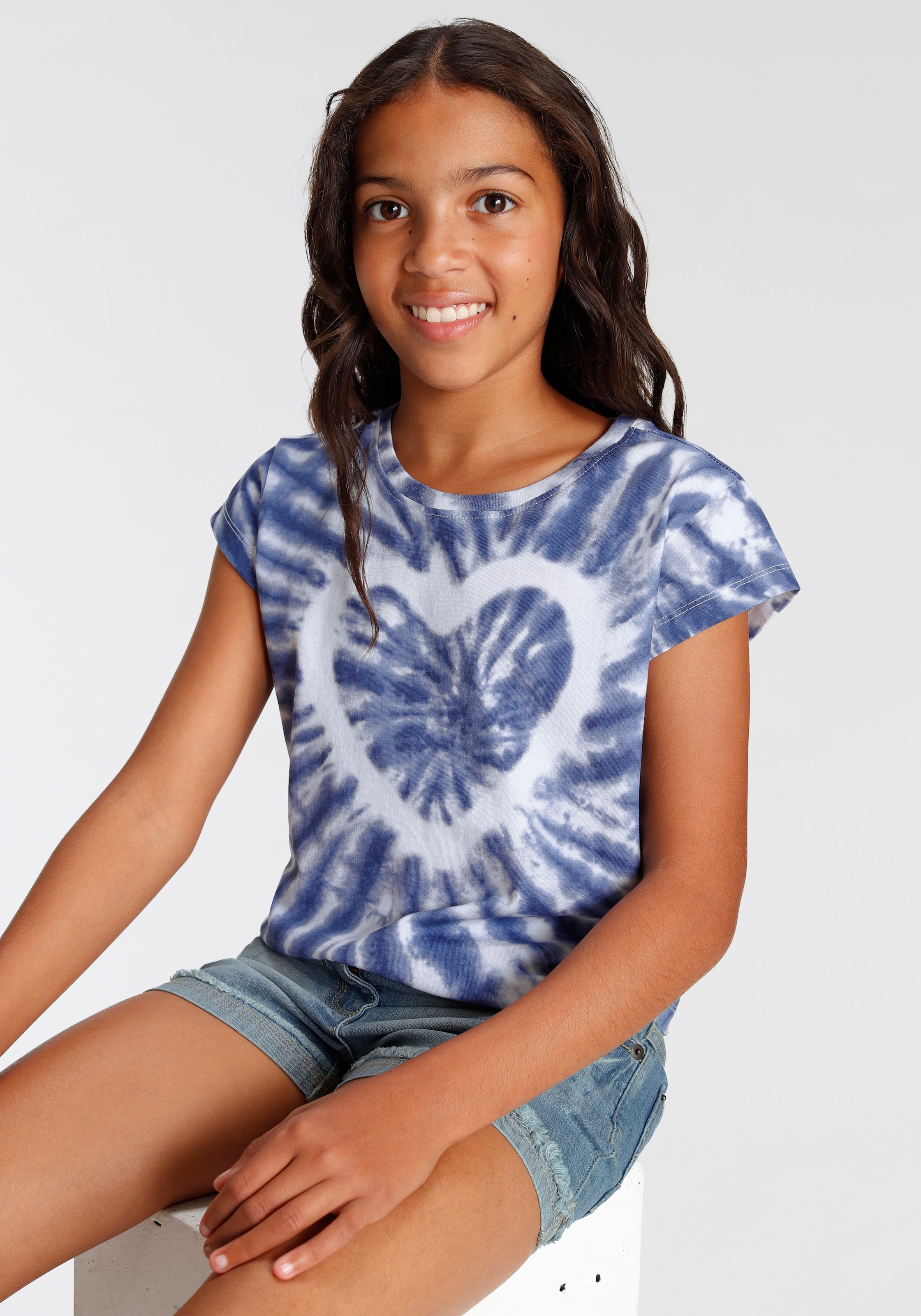 ✵ KIDSWORLD T-Shirt »Herz kurze günstig | Jelmoli-Versand modische Form kaufen Batik«
