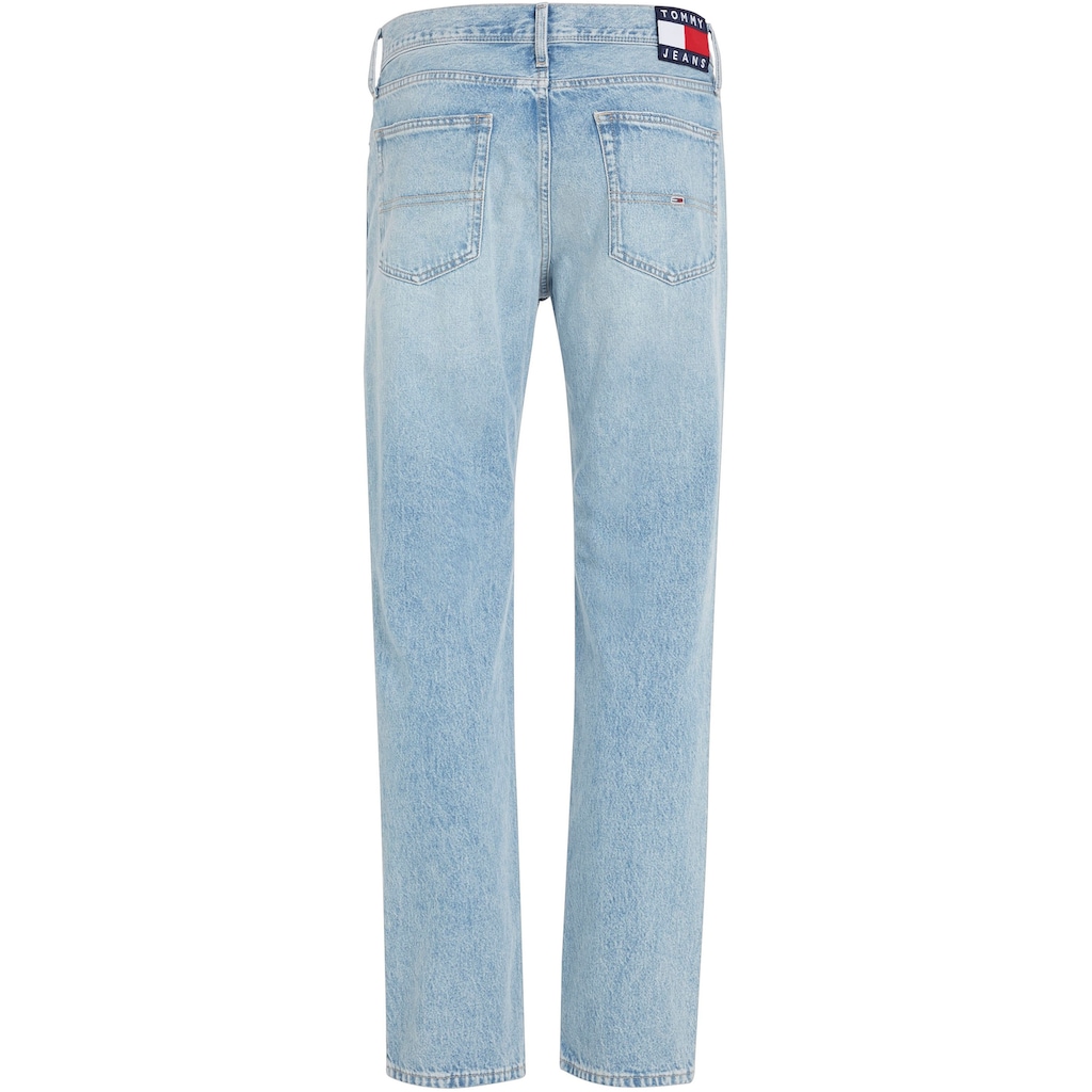 Tommy Jeans Relax-fit-Jeans »ETHAN RLXD STRGHT BG5017«, (1 tlg.), mit Tommy Jeans Logostickerei