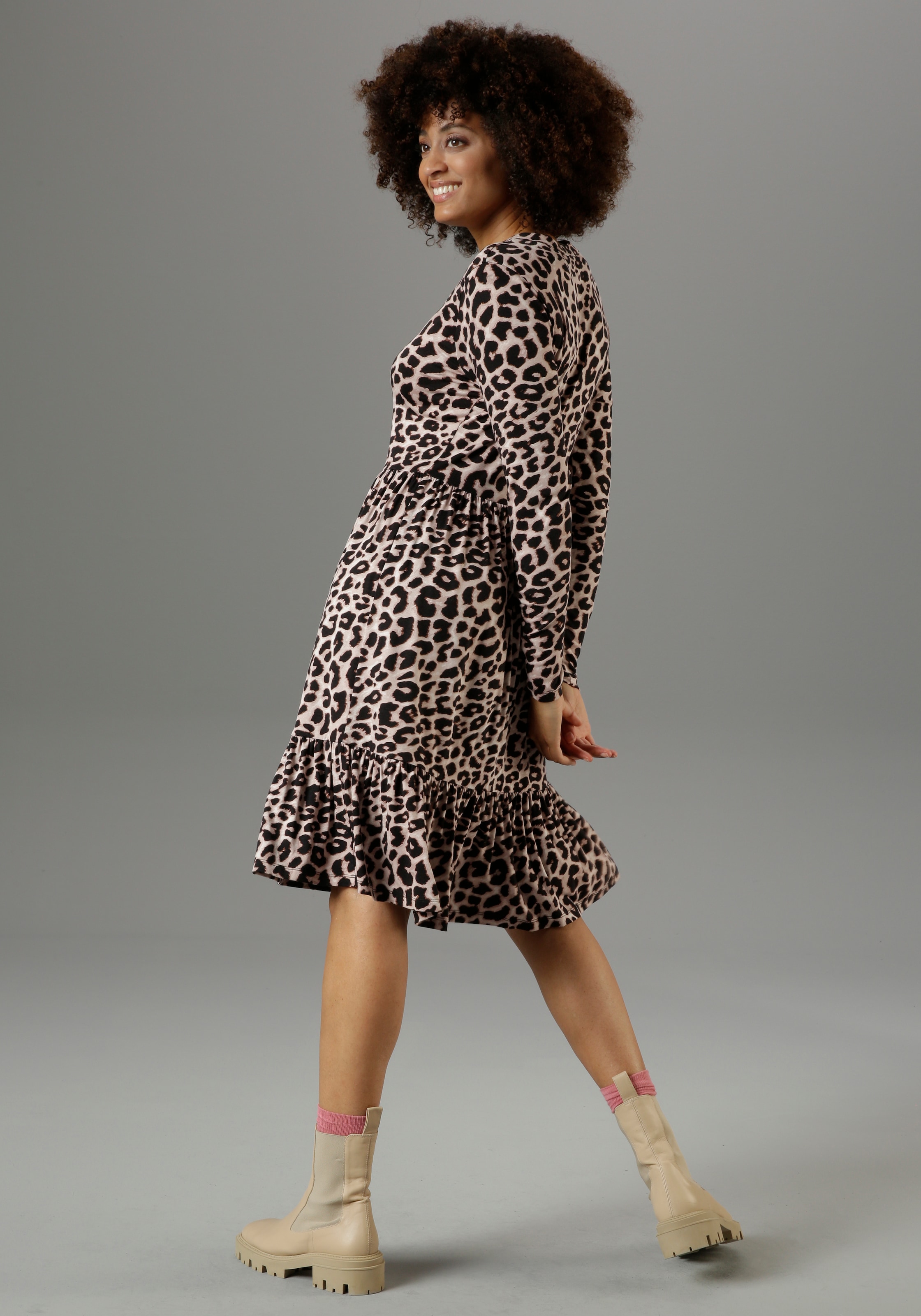 Aniston CASUAL Jerseykleid, mit Animal-Print