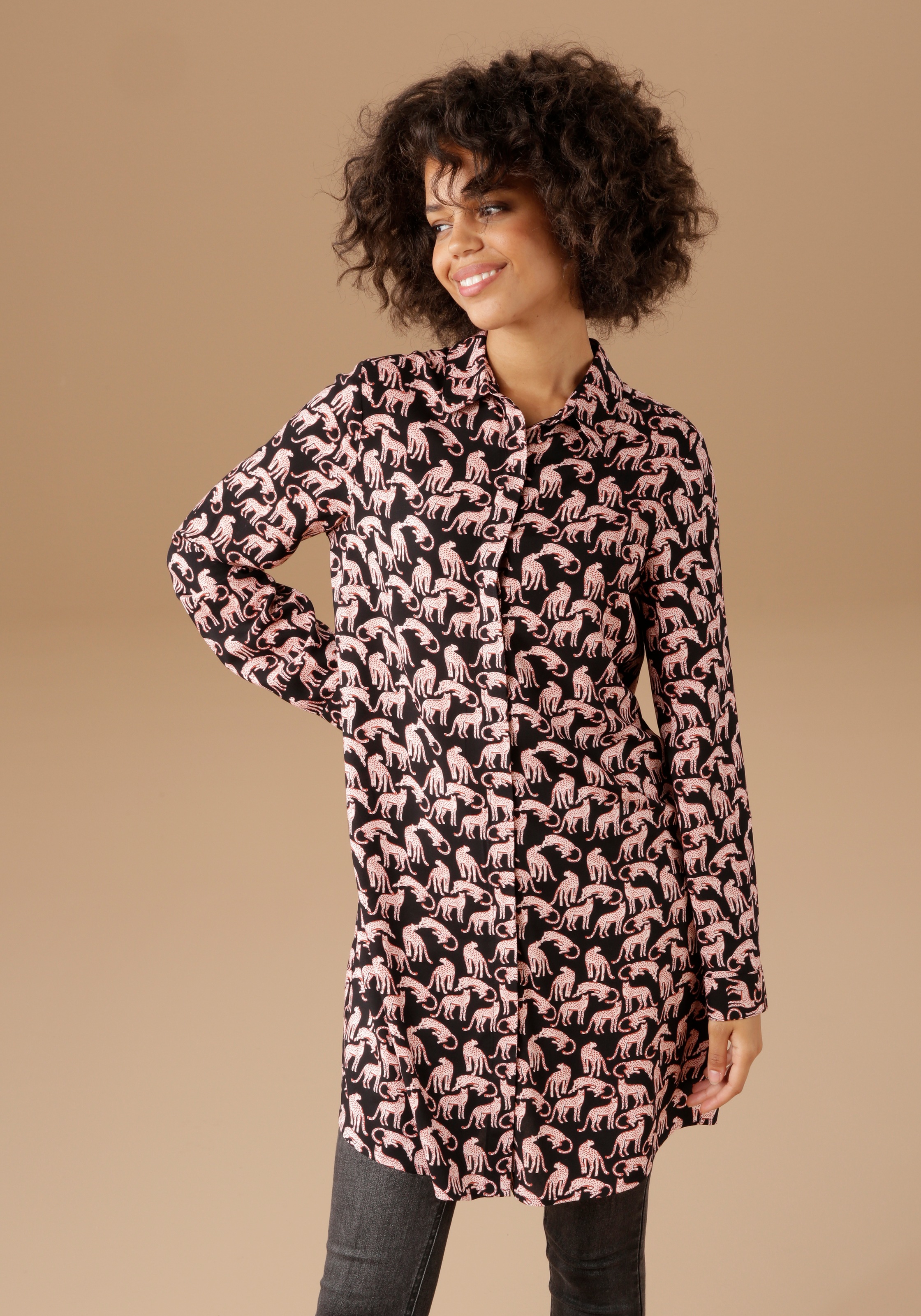 Aniston CASUAL Longbluse, allover mit niedlichen Katzen bedruckt kaufen