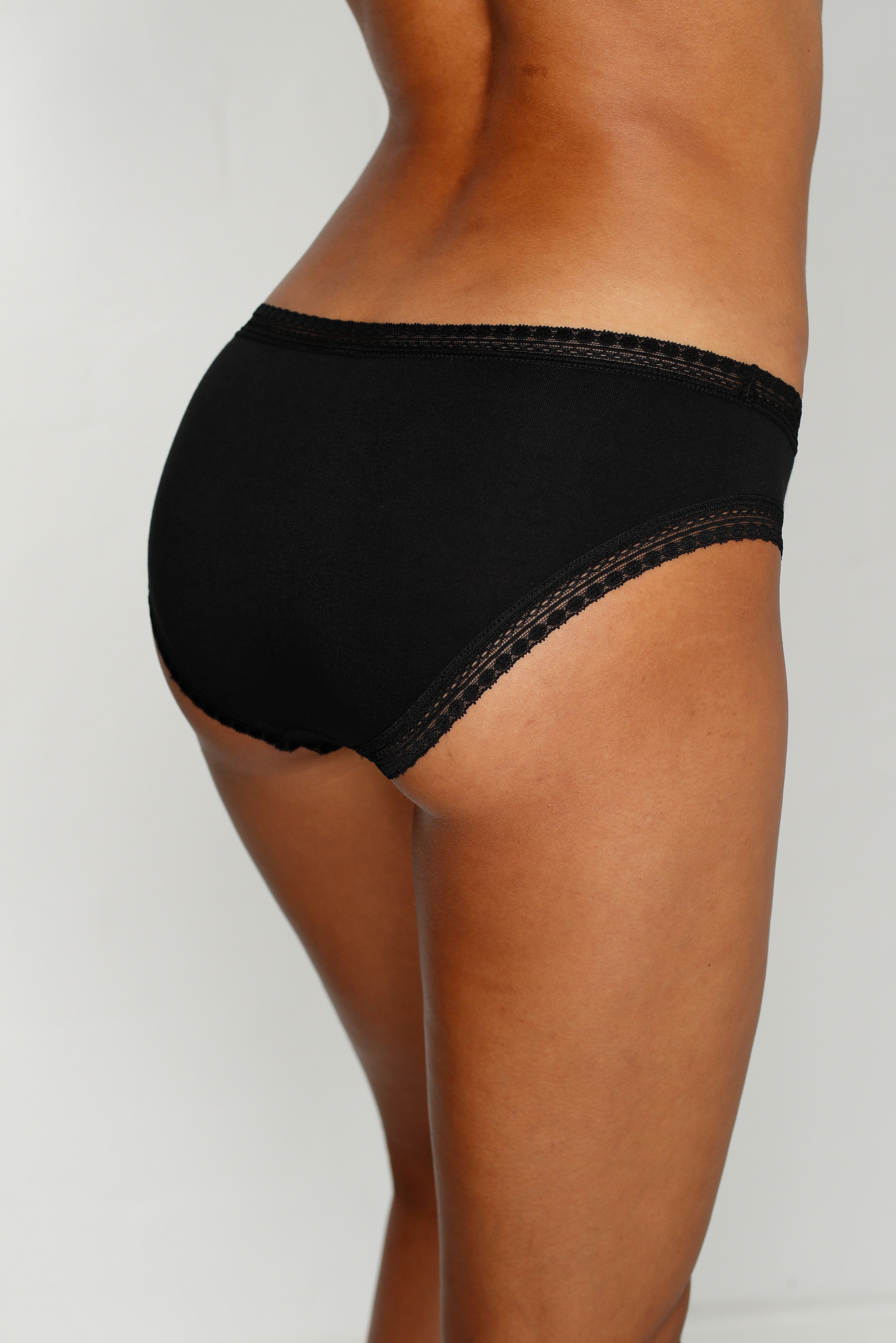 LASCANA Bikinislip, (Packung, 3 St.), aus elastischer Baumwolle mit weicher  Spitze online kaufen bei Jelmoli-Versand Schweiz