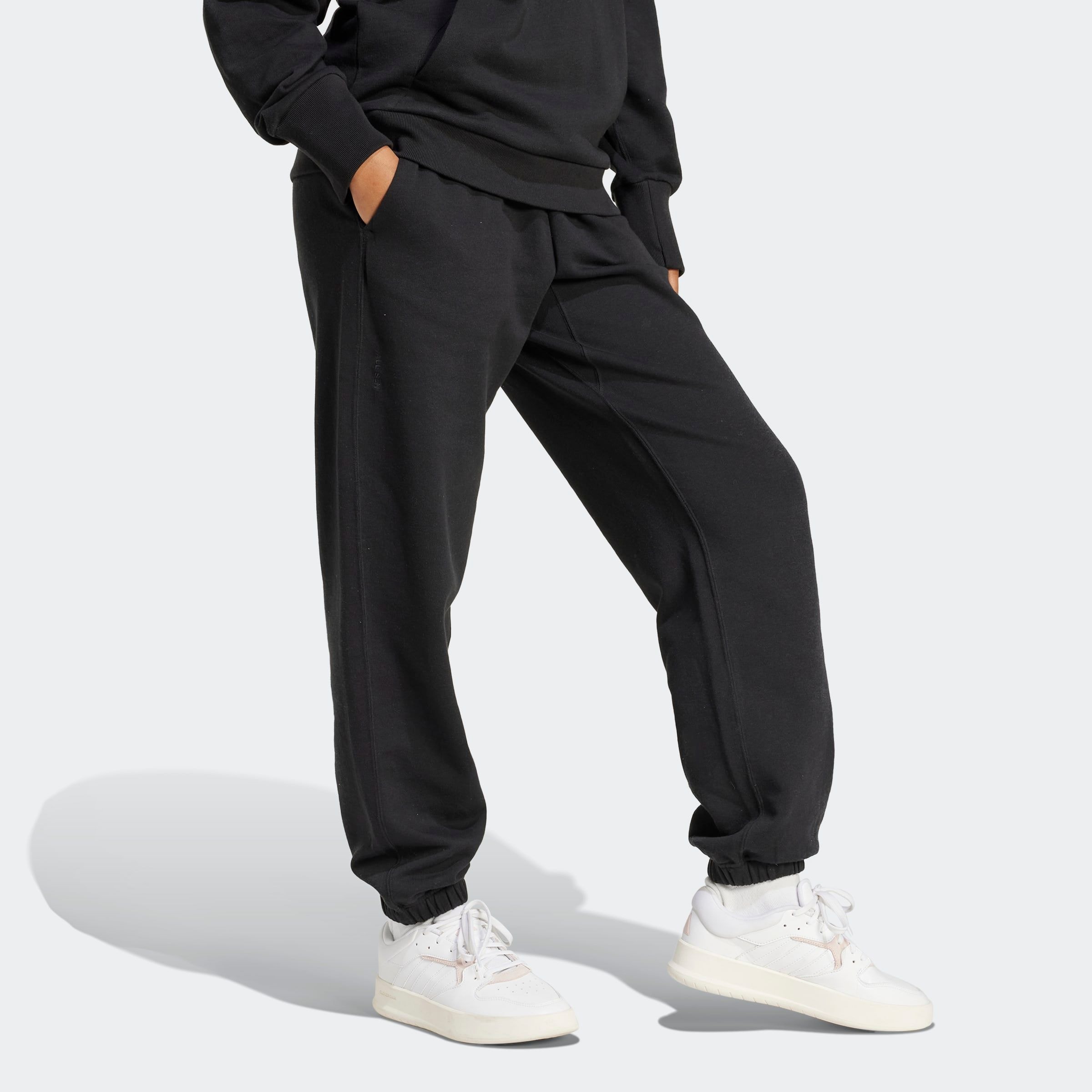 adidas Sportswear Sporthose »W ALL SZN FT PT«, (1 tlg.), Locker geschnitten, mittelhoher Bund