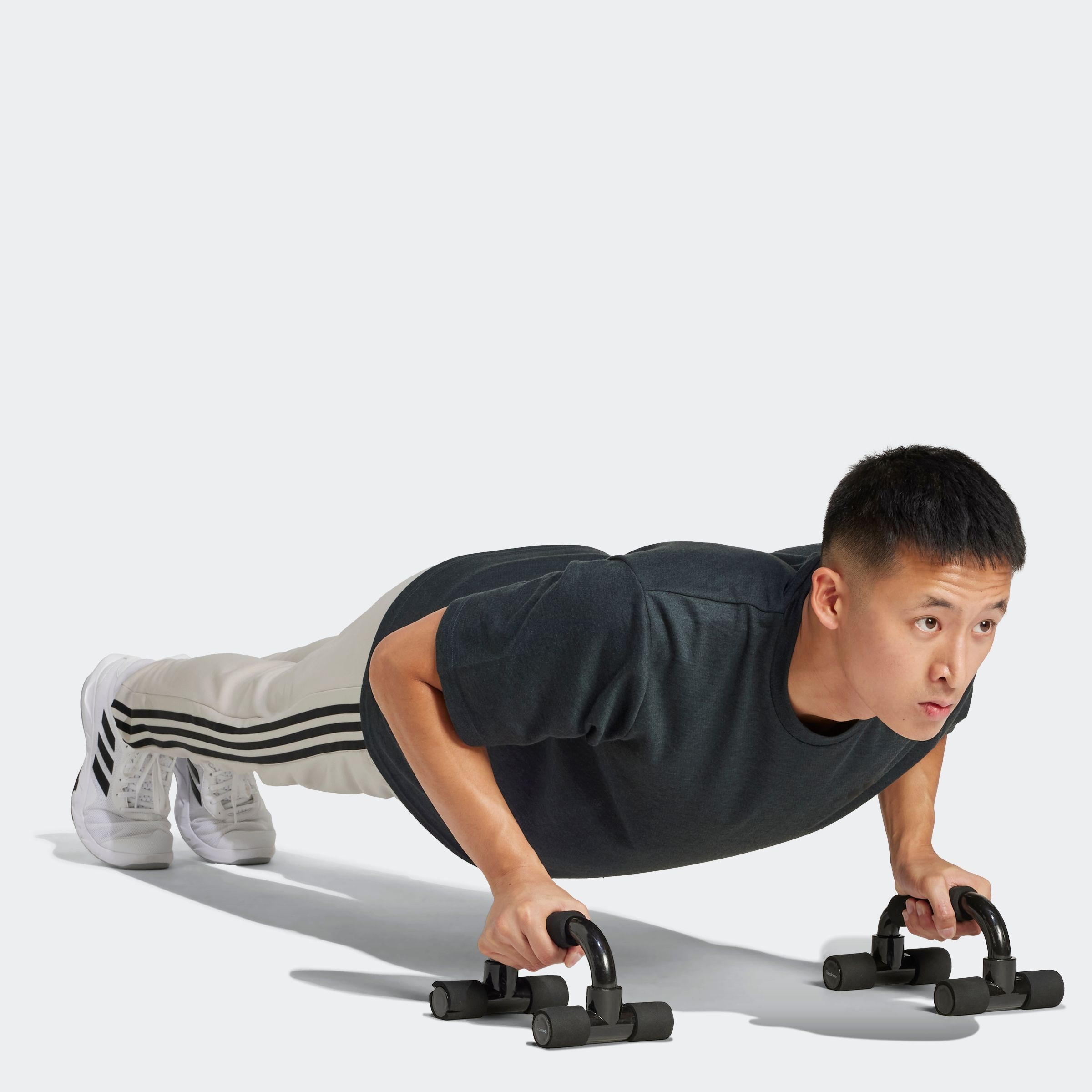 adidas Performance T-Shirt »TR-ES FR NOV T«, Trainingsshirt mit CLIMACOOL, Pikeematerial
