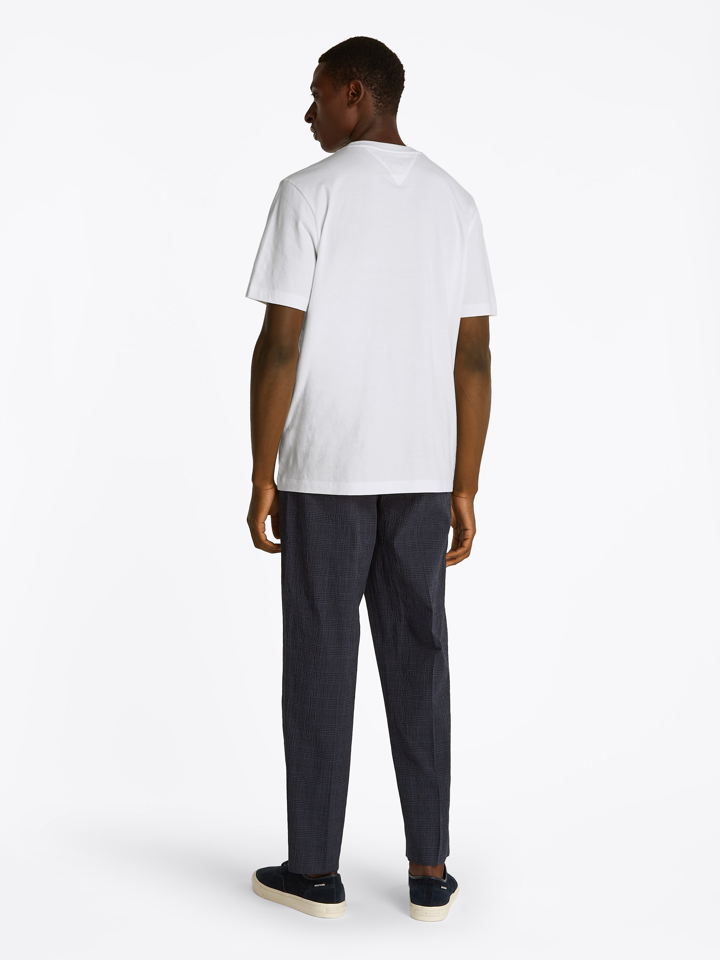 Tommy Hilfiger T-Shirt »ESSENTIAL REG FIT SOLID TEE«, mit Rundhalsausschnitt