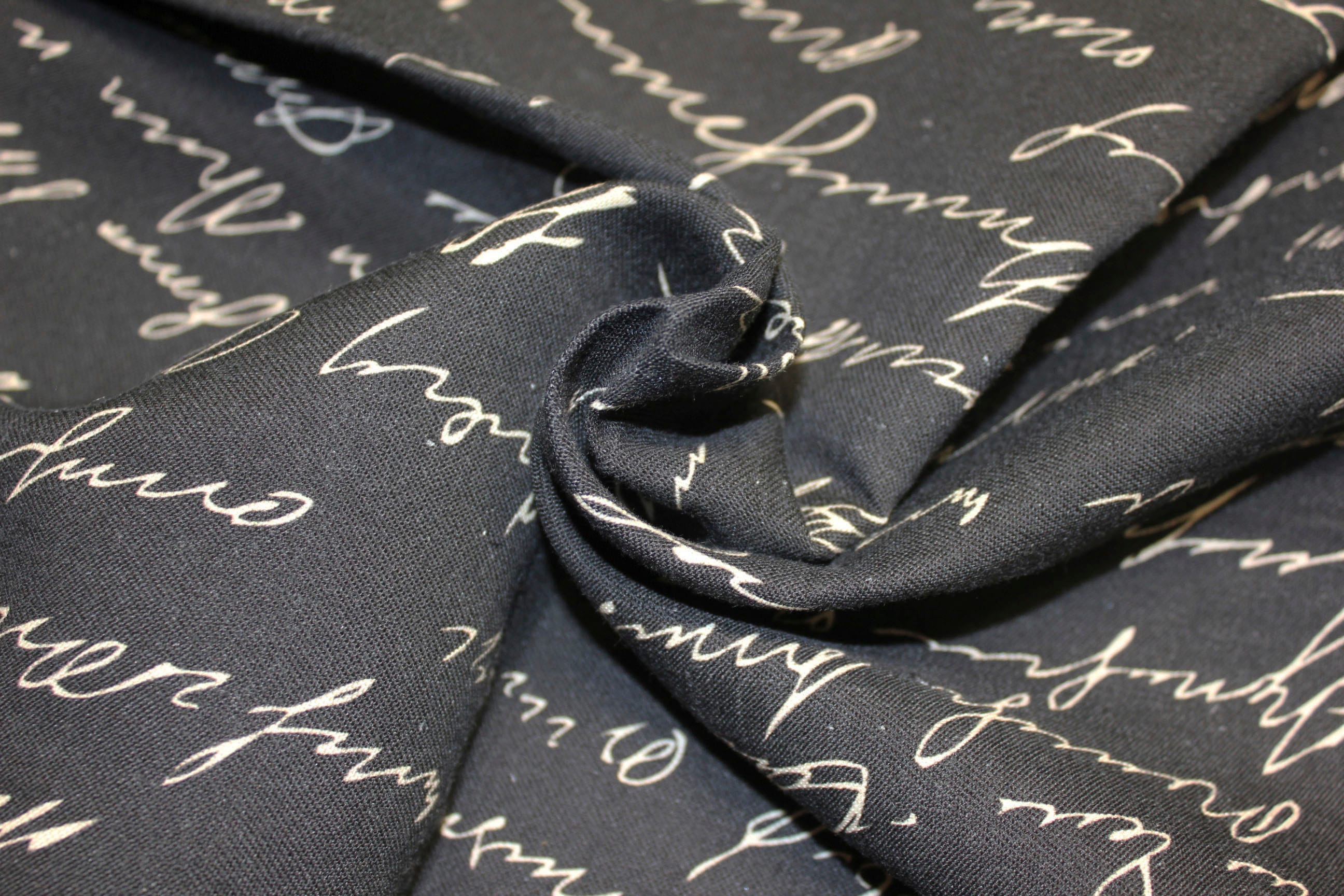 Adam Tischdecke "Scribble" aus Leinen und Bio-Baumwolle,Made in Germany