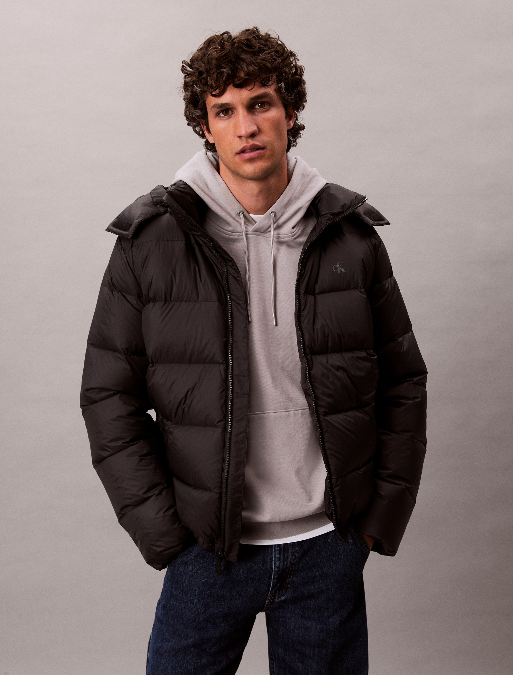 Calvin Klein Jeans Steppjacke »LS NYLN ZP OFF HD DW« mit Kapuze Kapuze, Regular Fit, warm wattiert