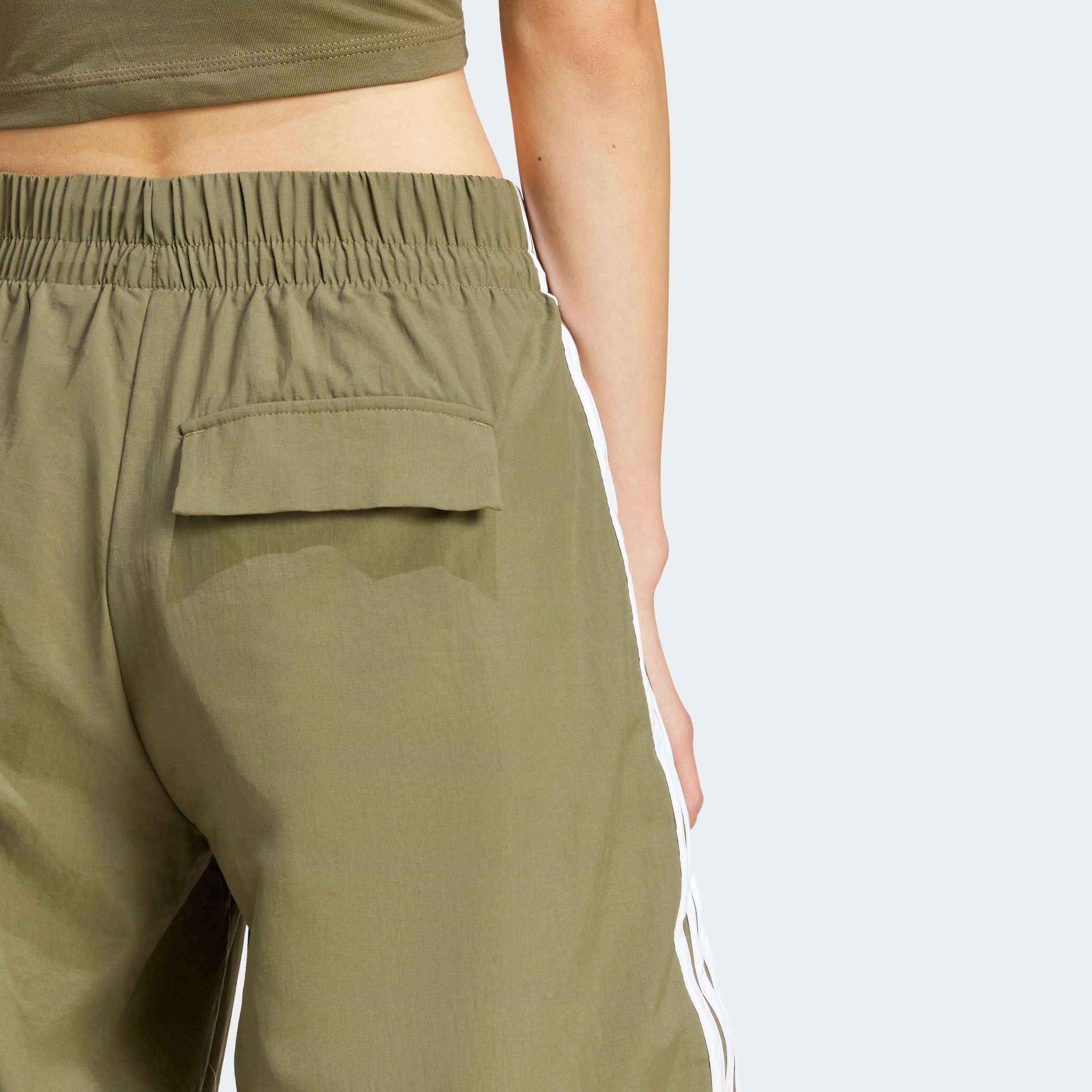 adidas Sportswear Sporthose »W 3S WV PT«, (1 tlg.), Fallschirmhose, locker geschnitten, mit weitem Bein