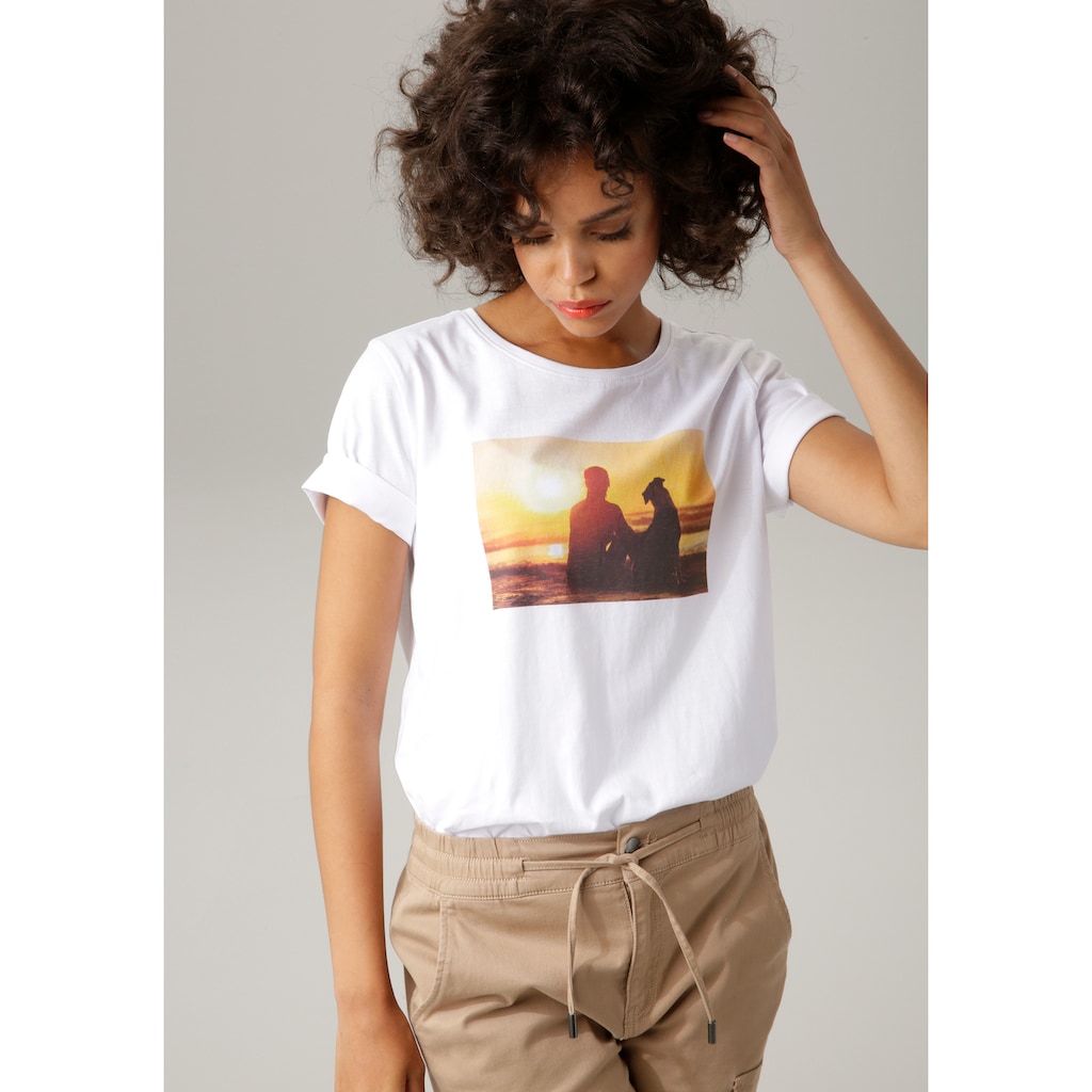 Aniston CASUAL Print-Shirt, Frontdruck mit romantischem Sonnenuntergang