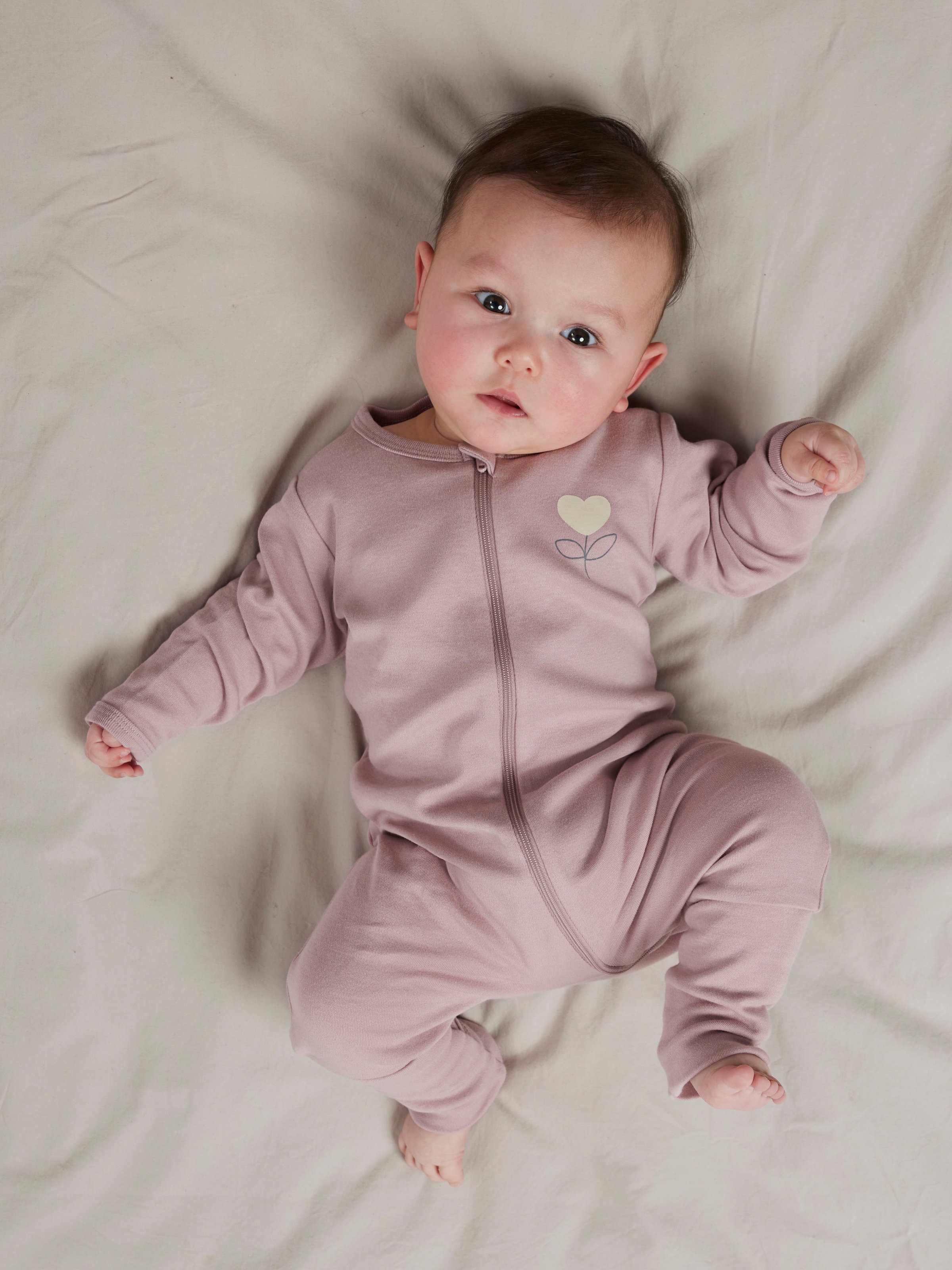 Name It Pyjama »NBFNIGHTSUIT 2P ZIP FF HEART NOOS«, (Packung, 2 tlg.)