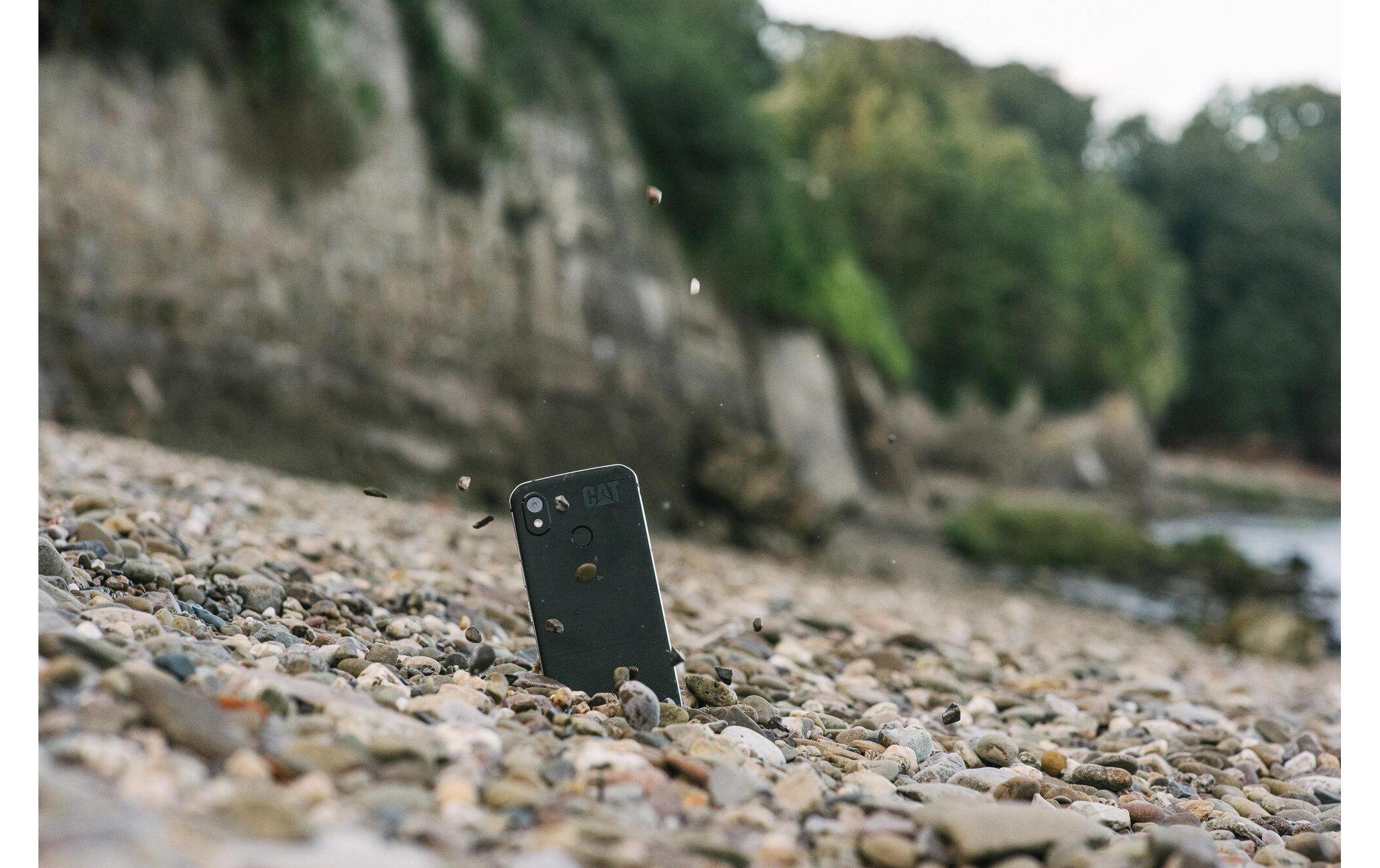 CAT Smartphone »S52«, schwarz