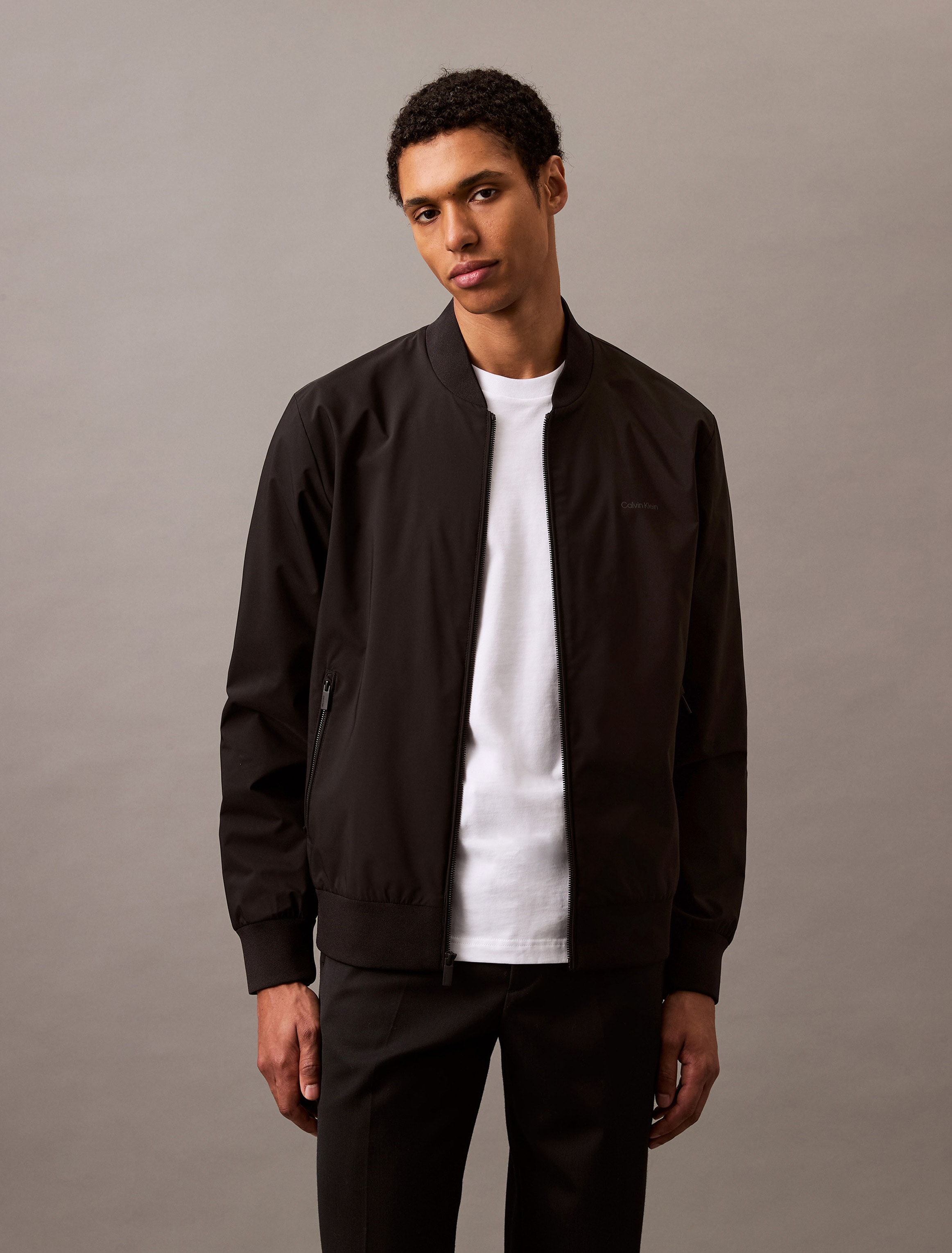 Calvin Klein Bomberjacke »MATTE BOMBER« ohne Kapuze Regular fit, mit Rundhalsausschnitt
