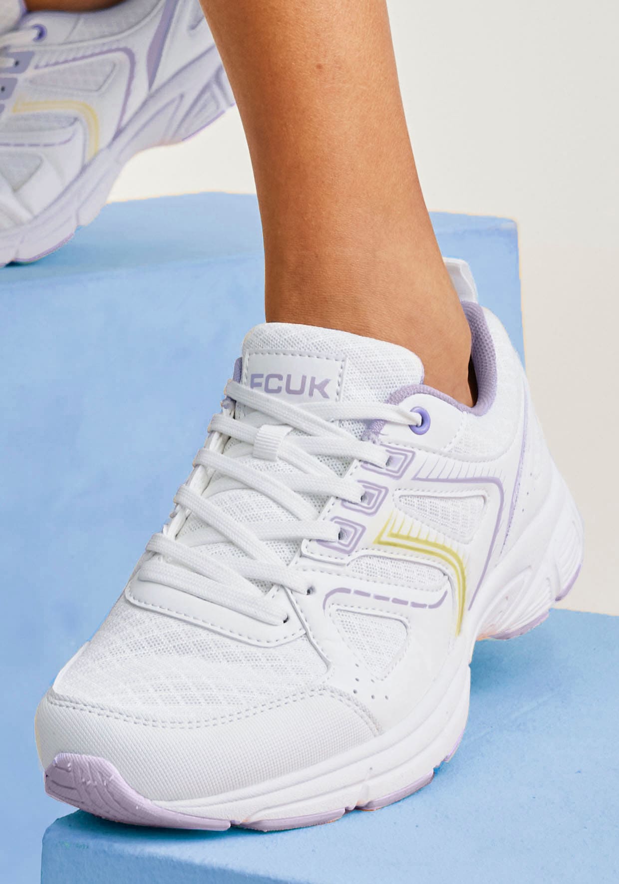 FCUK Sneaker, Freizeitschuh, Halbschuh mit ultraleichter flexibler Sohle VEGAN