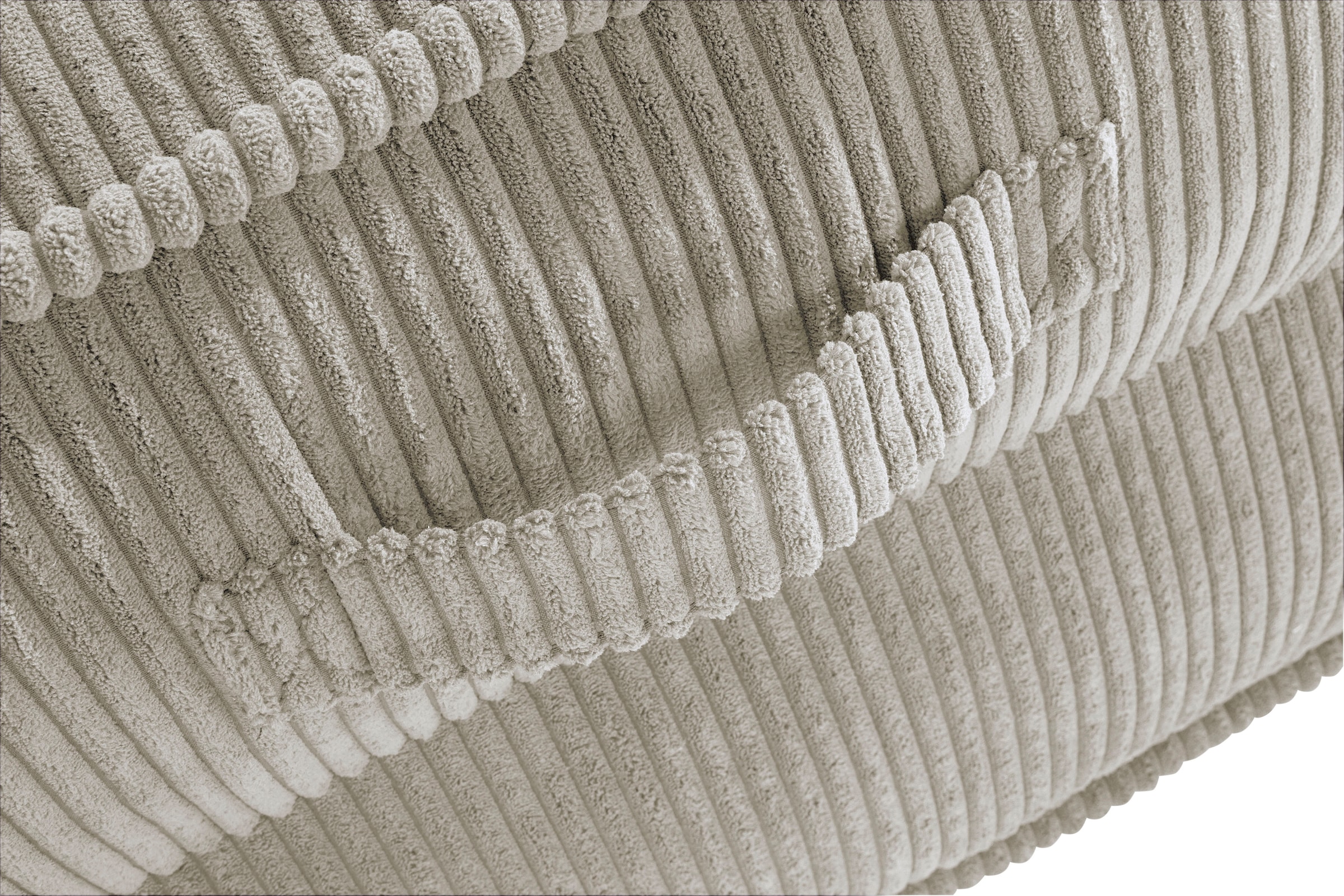 INOSIGN Sessel »Pia«, Loungesessel aus Cord, in 2 Grössen, Pouf-Funktion.