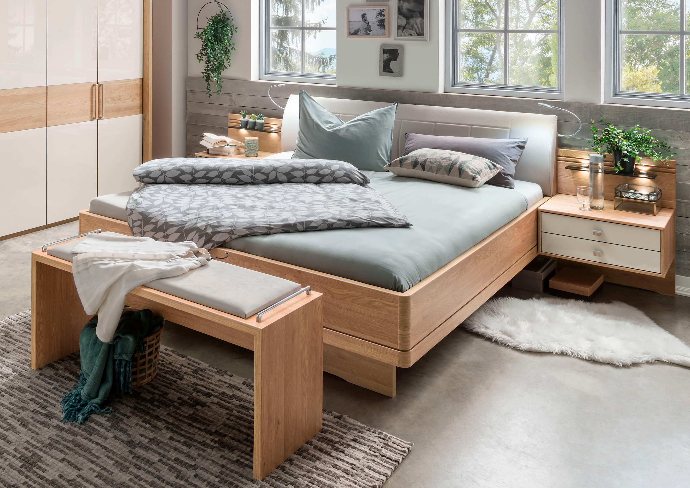 WIEMANN Bett »Kiruna, Bettgestell, Bettrahmen, Eiche Nachbildung, Polsterkopfteil« 4-fache Liegehöhenverstellung, MADE IN GERMANY, Polsterkopfteil aus Kunstleder, verschiedene Grössen, in Komforthöhe