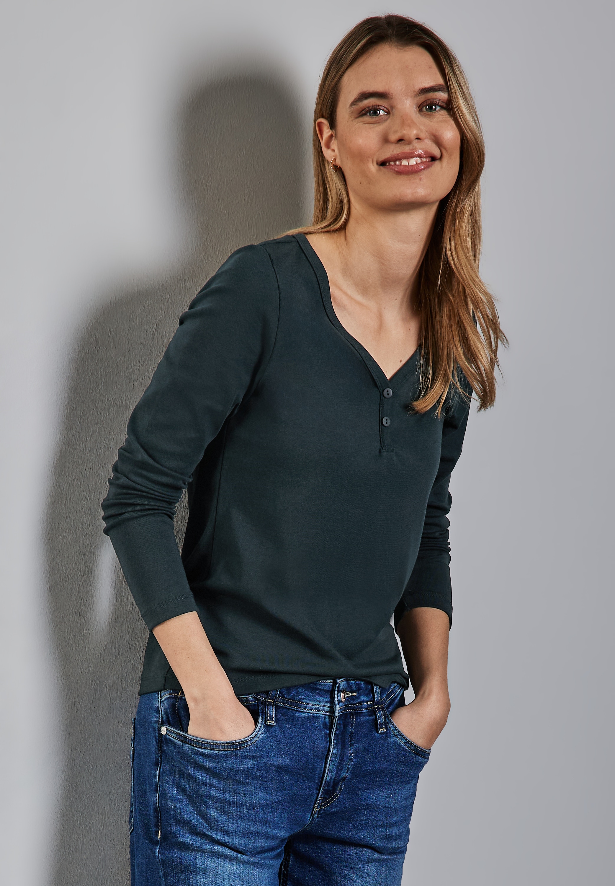 STREET ONE Langarmshirt, mit Knopfdetail