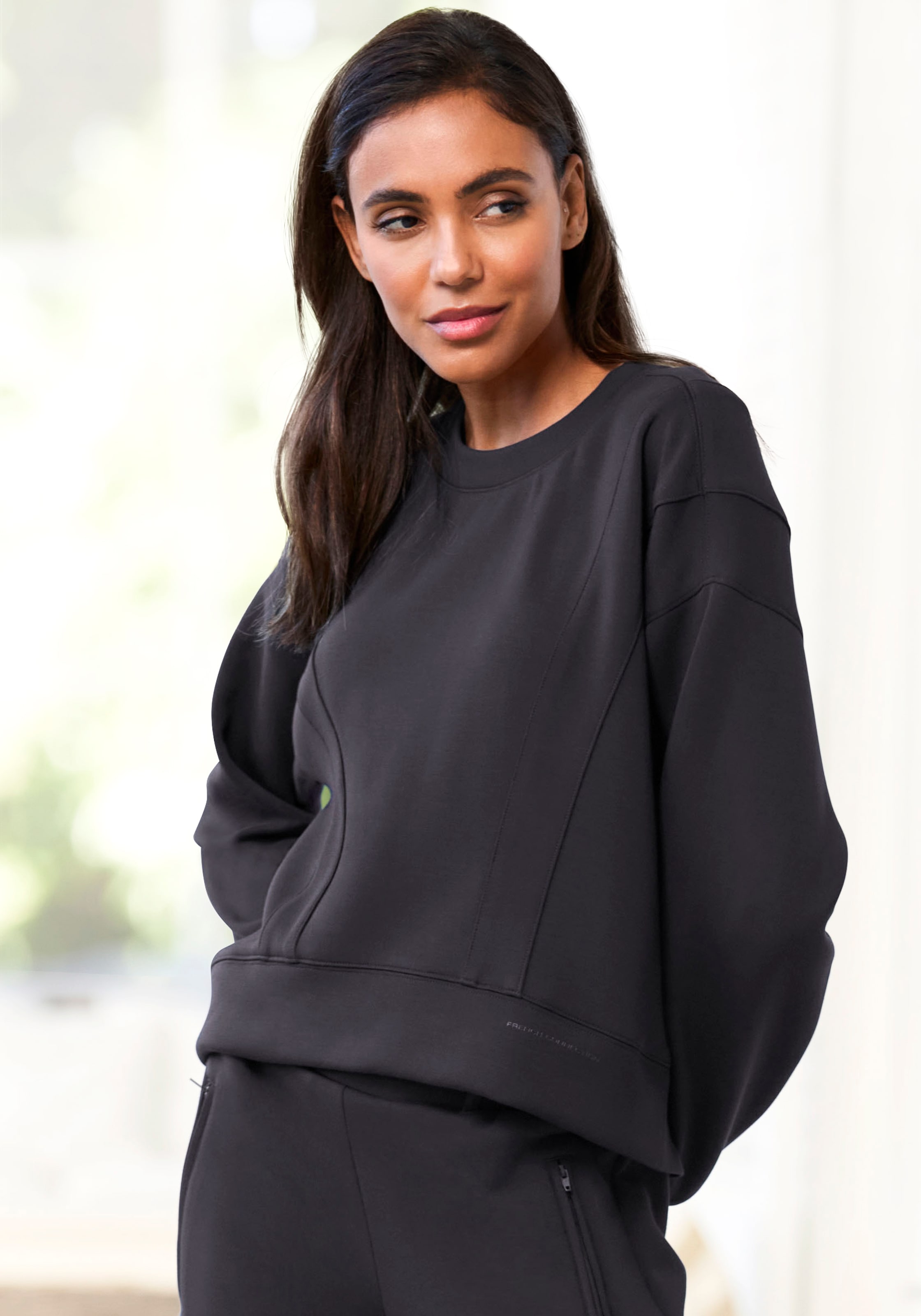 French Connection Sweatshirt, mit überschnittenen Schultern