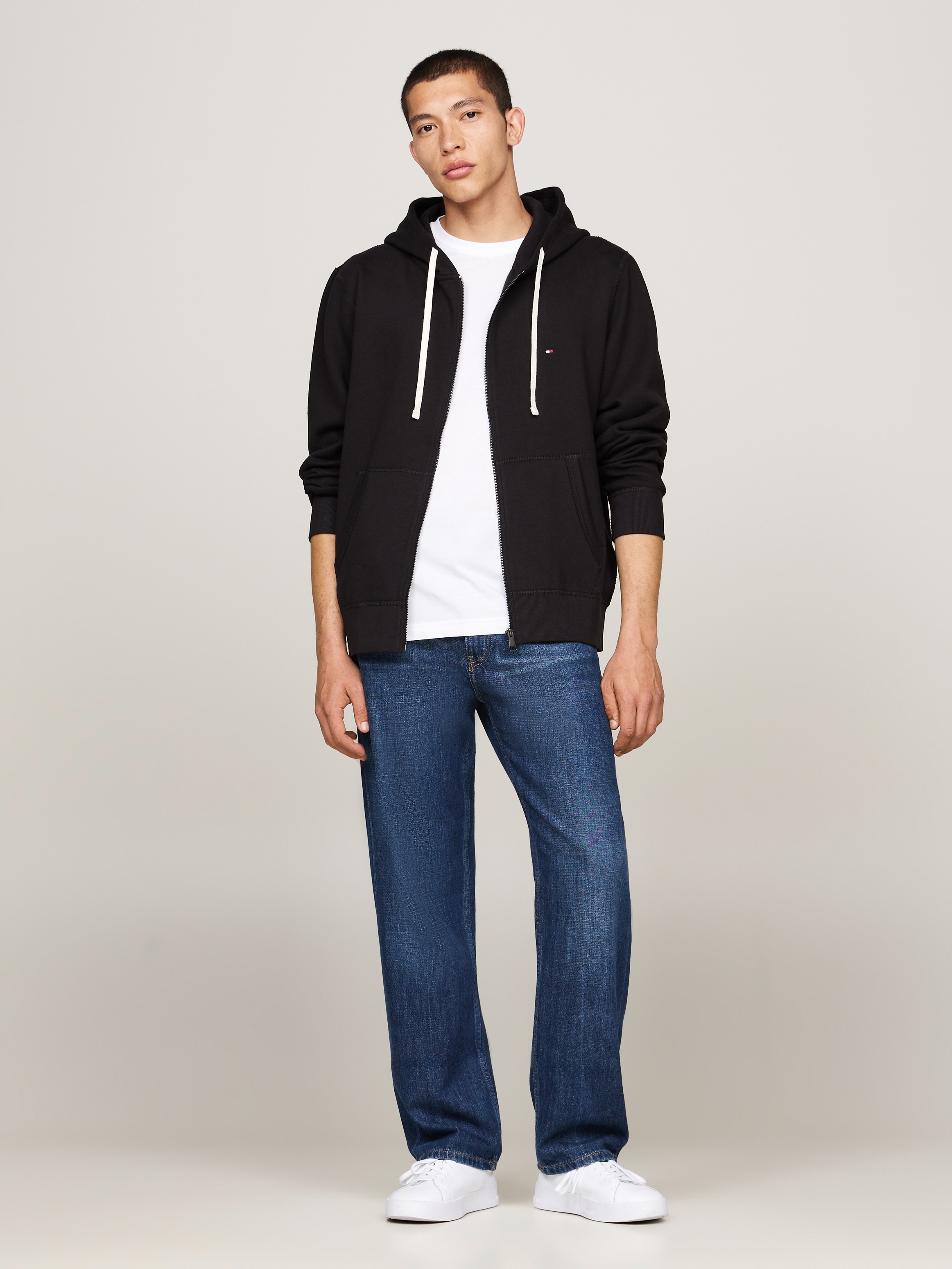 Tommy Hilfiger Kapuzensweatjacke »ESSENTIAL FLEECE ZIP THROUGH«, kleine Logostickerei