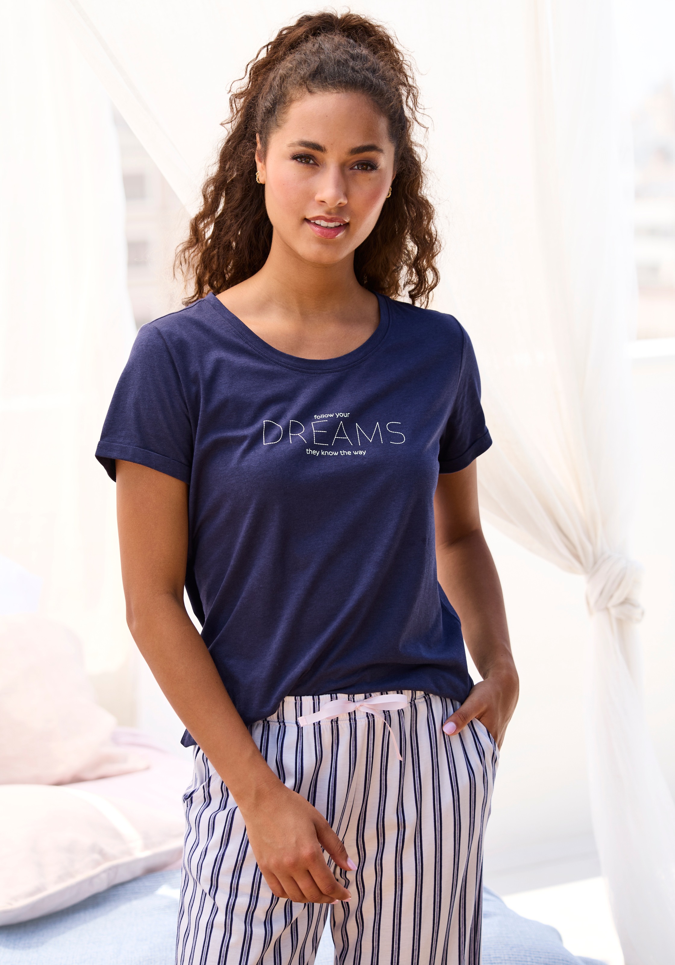s.Oliver Pyjamahose mit schönem Allover-Print