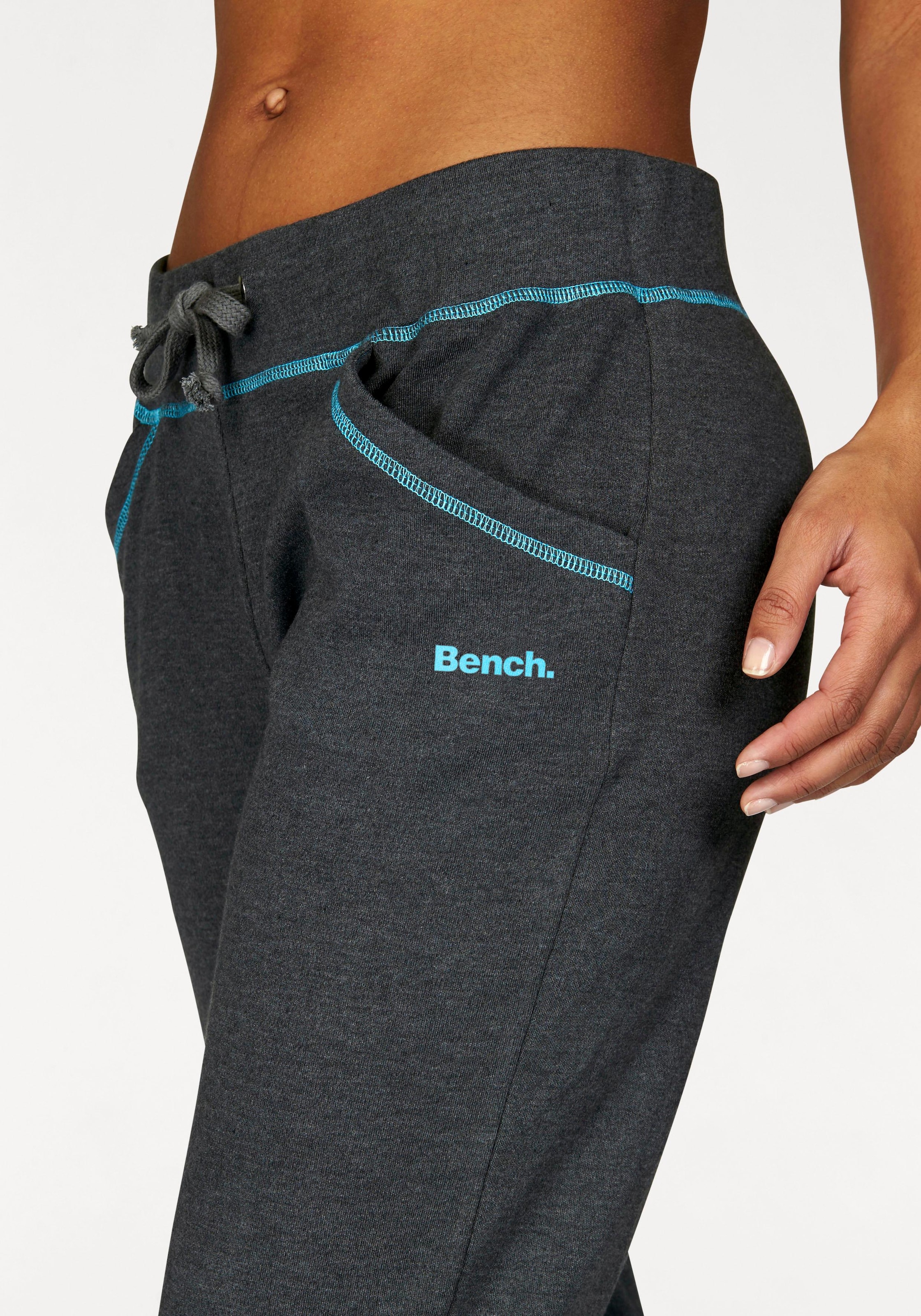 Bench. Loungewear Relaxhose, mit kontrastfarbenen Nähten, Loungewear