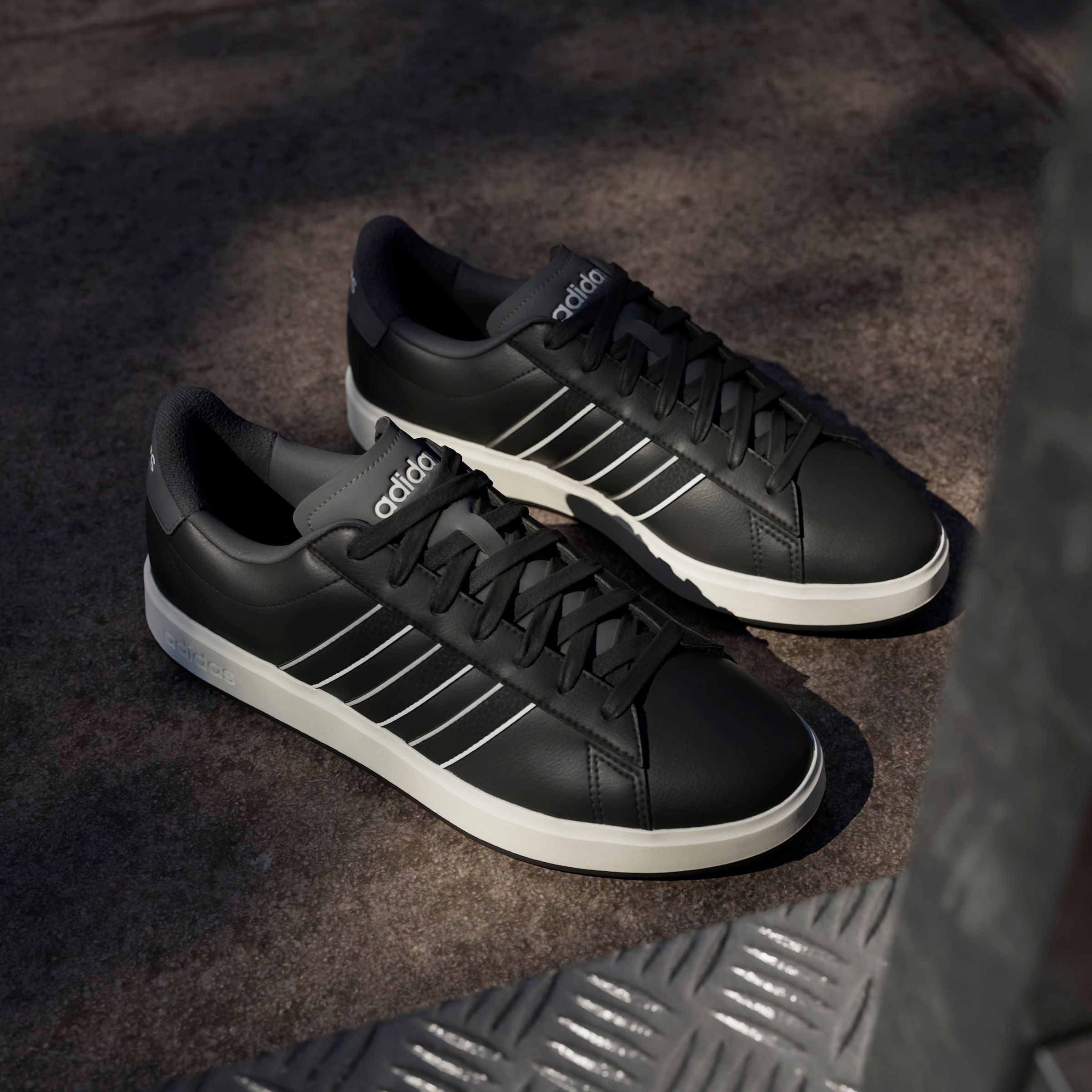 adidas Sportswear Sneaker »GRAND COURT 2.0«, Design auf den Spuren des adidas Superstar