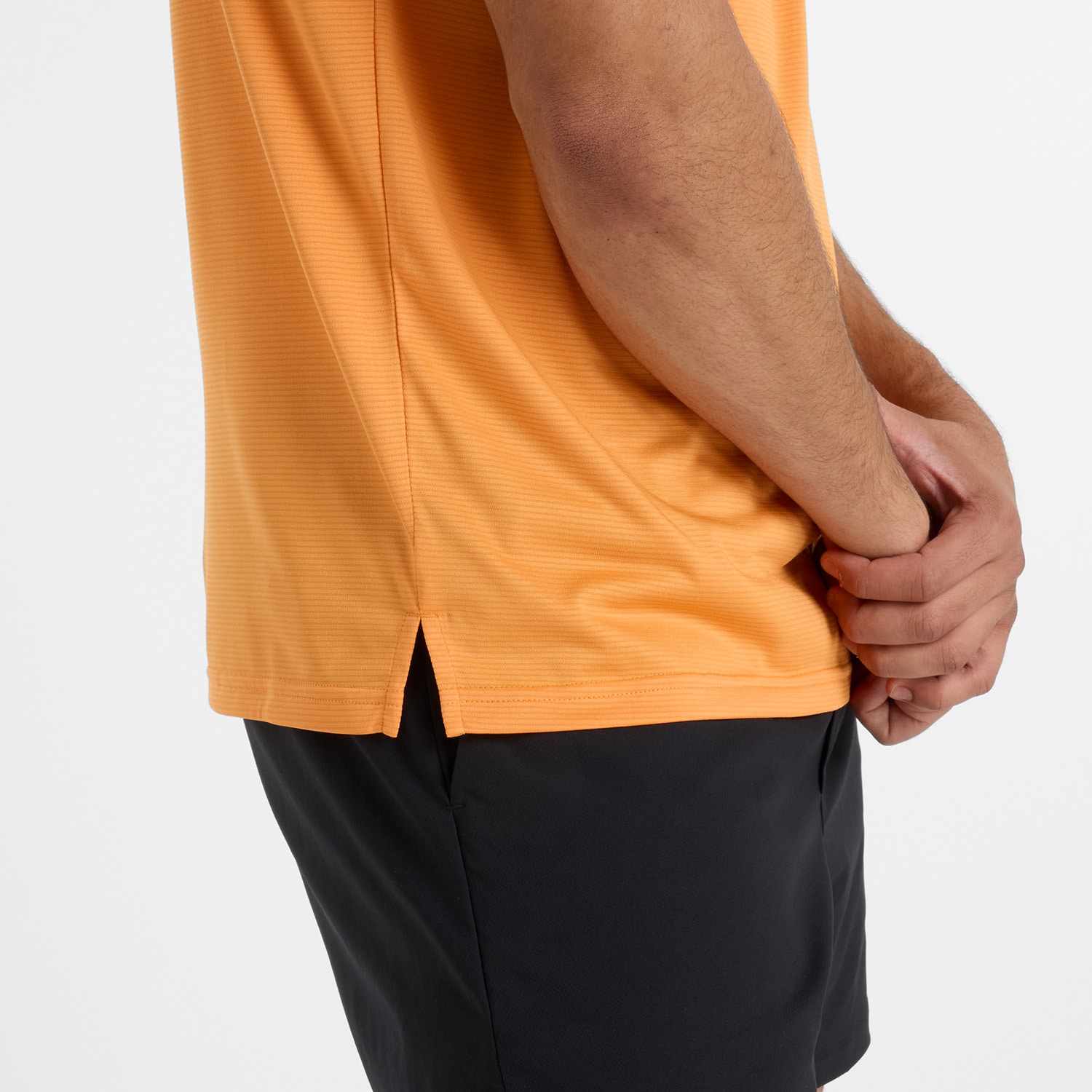 New Balance Laufshirt »Sport Essentials T-Shirt«, mit Streifendesign