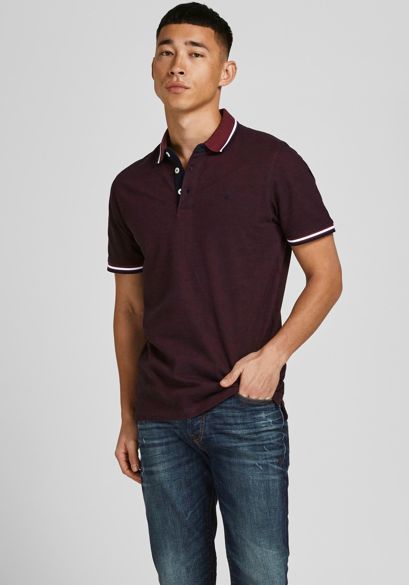 Jack & Jones Poloshirt "JJEPAULOS Poloshirt mit klassischem Kragen und figurbetonter Form" Logostickerei, modisch, schmal, Baumwolle, Polokragen