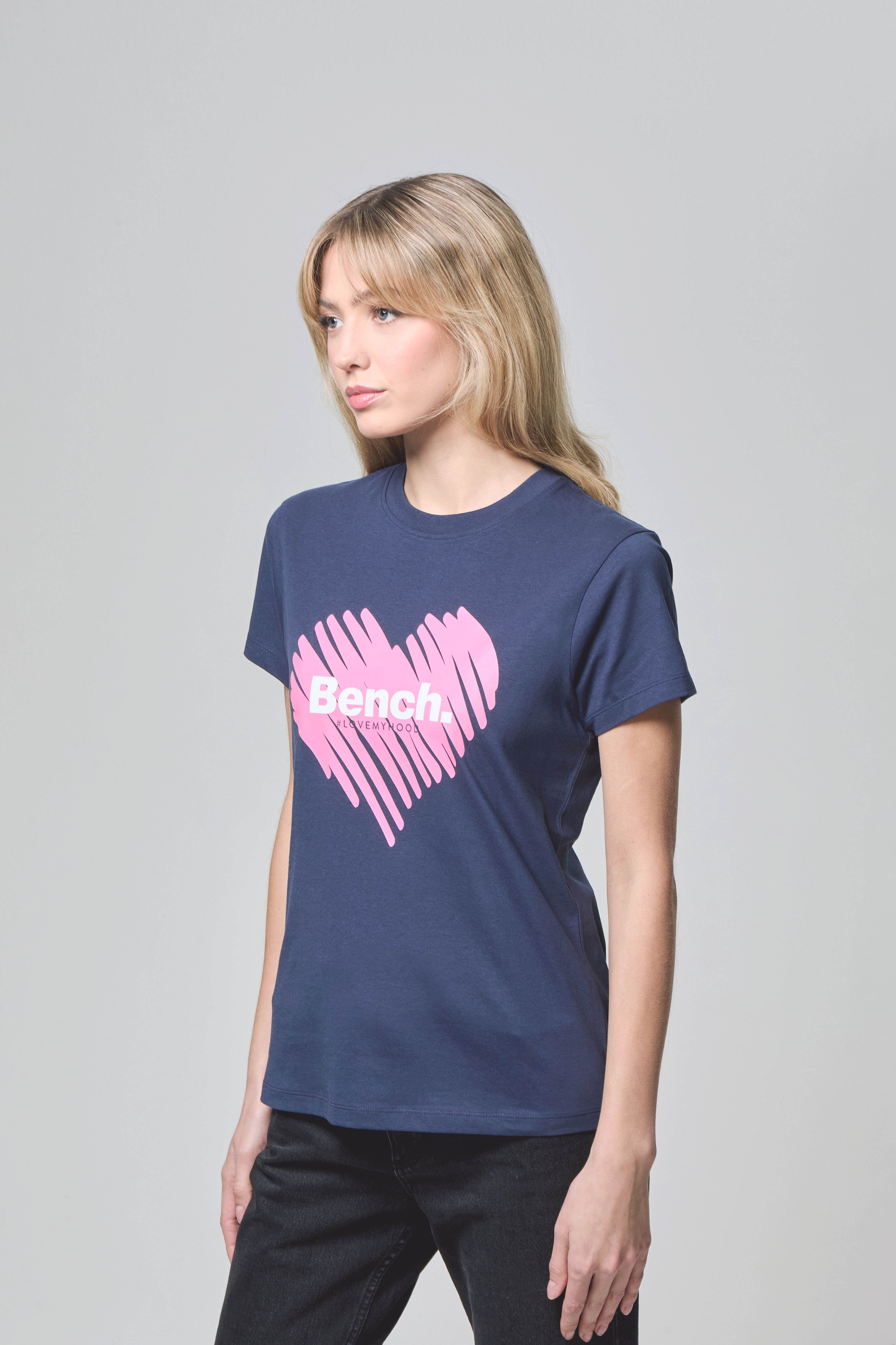 Bench. Rundhalsshirt »MIAO«
