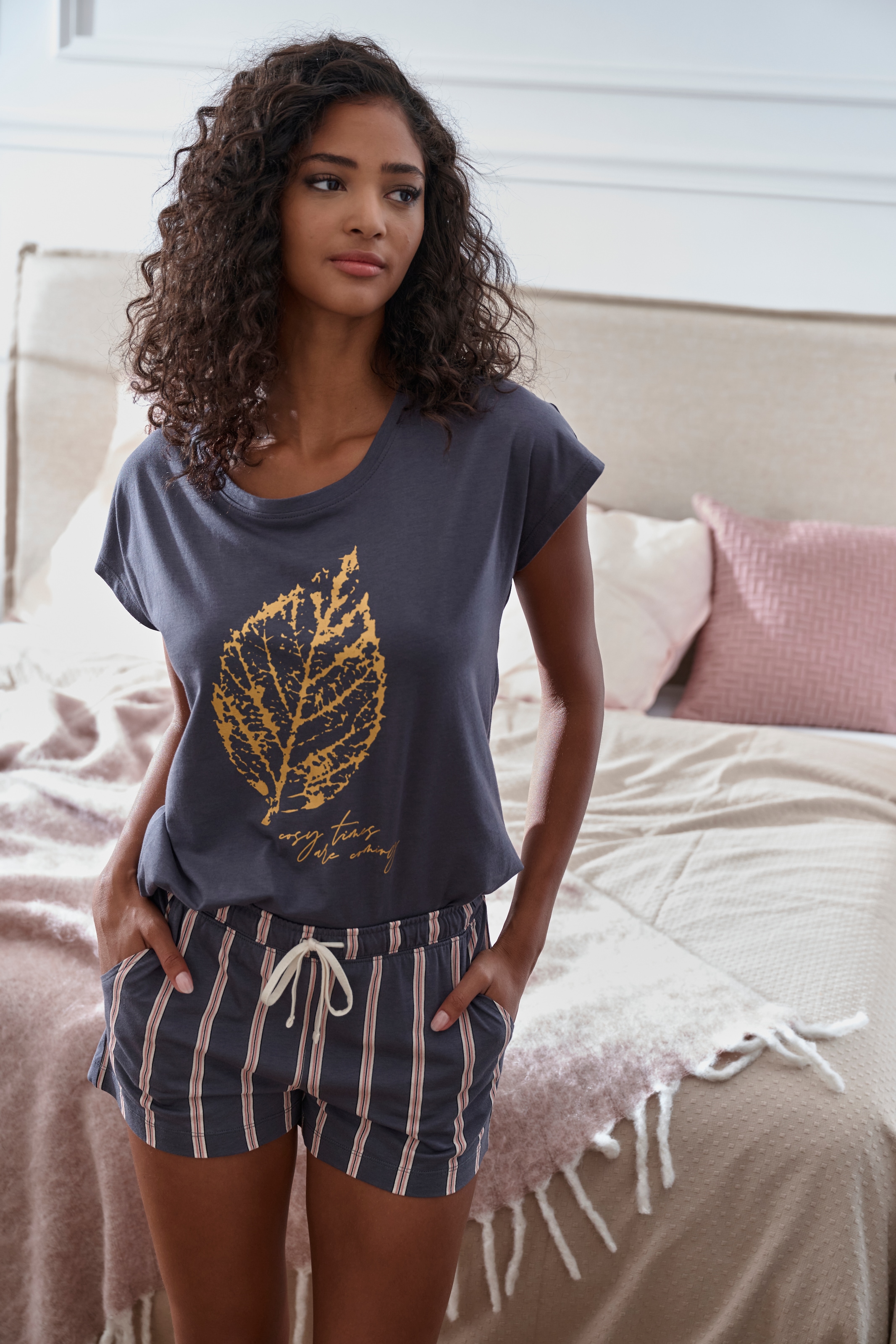 LASCANA Pyjamashorts, mit Druck